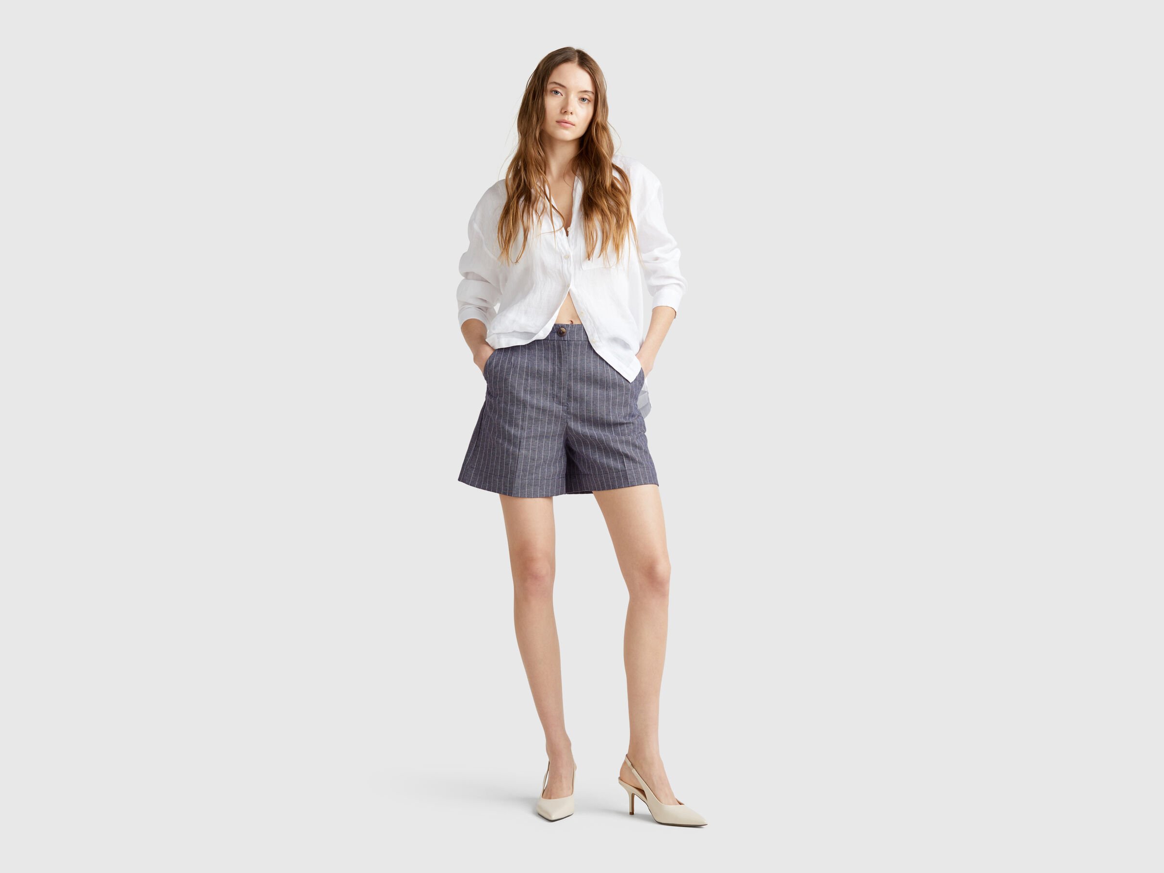 Pantalon court à fines rayures – Image 5