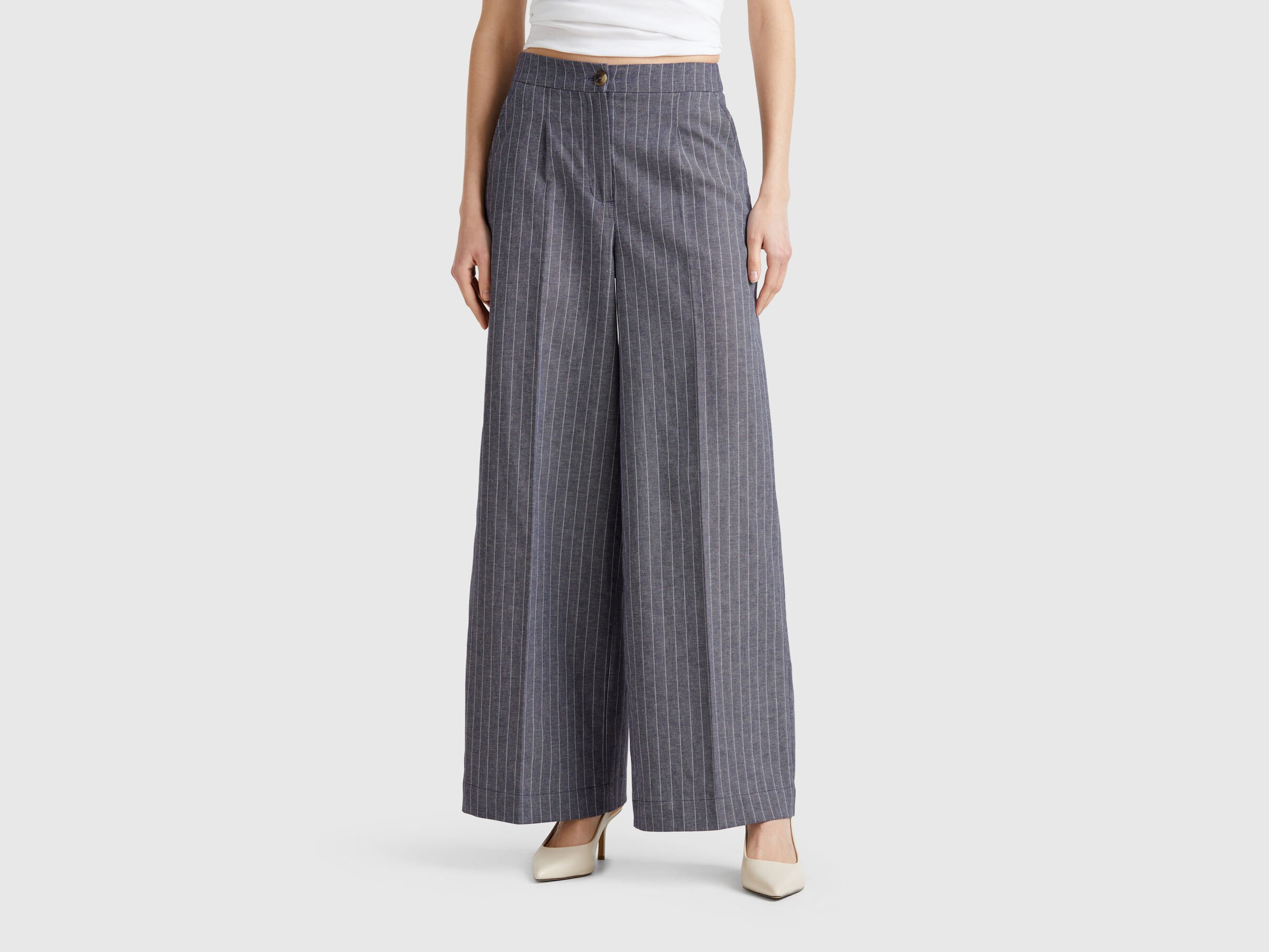 Pantalon palazzo à fines rayures Pantalon palazzo à fines rayures