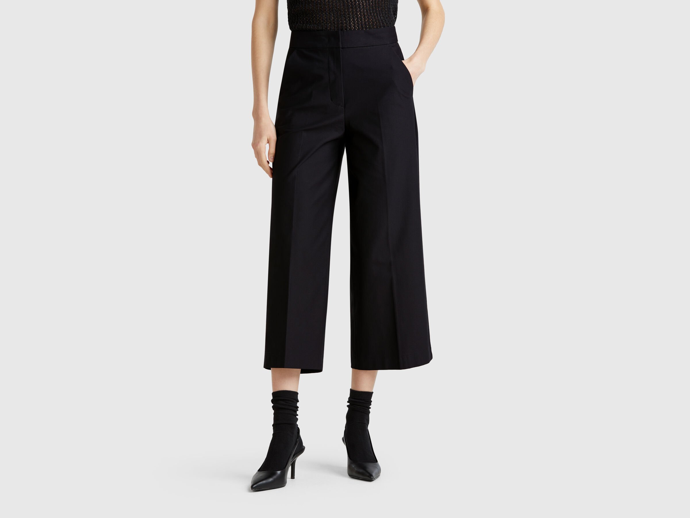 Pantalon court taille haute Pantalon court taille haute