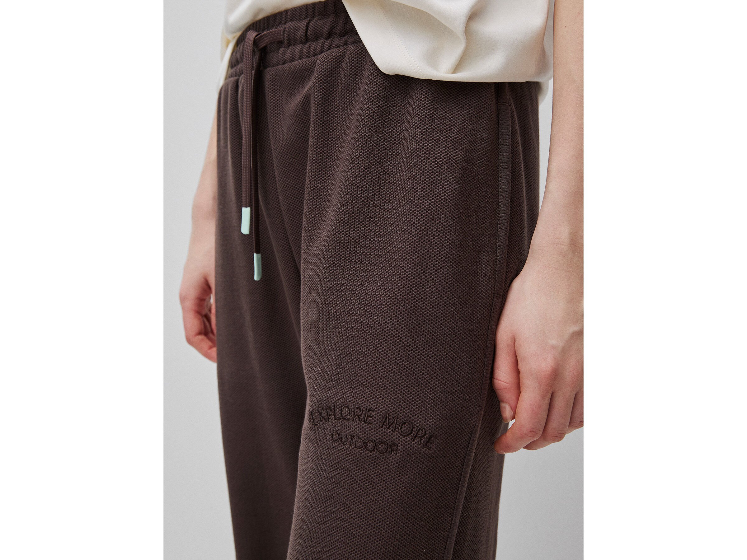 Pantalon de sport brodé – Image 4