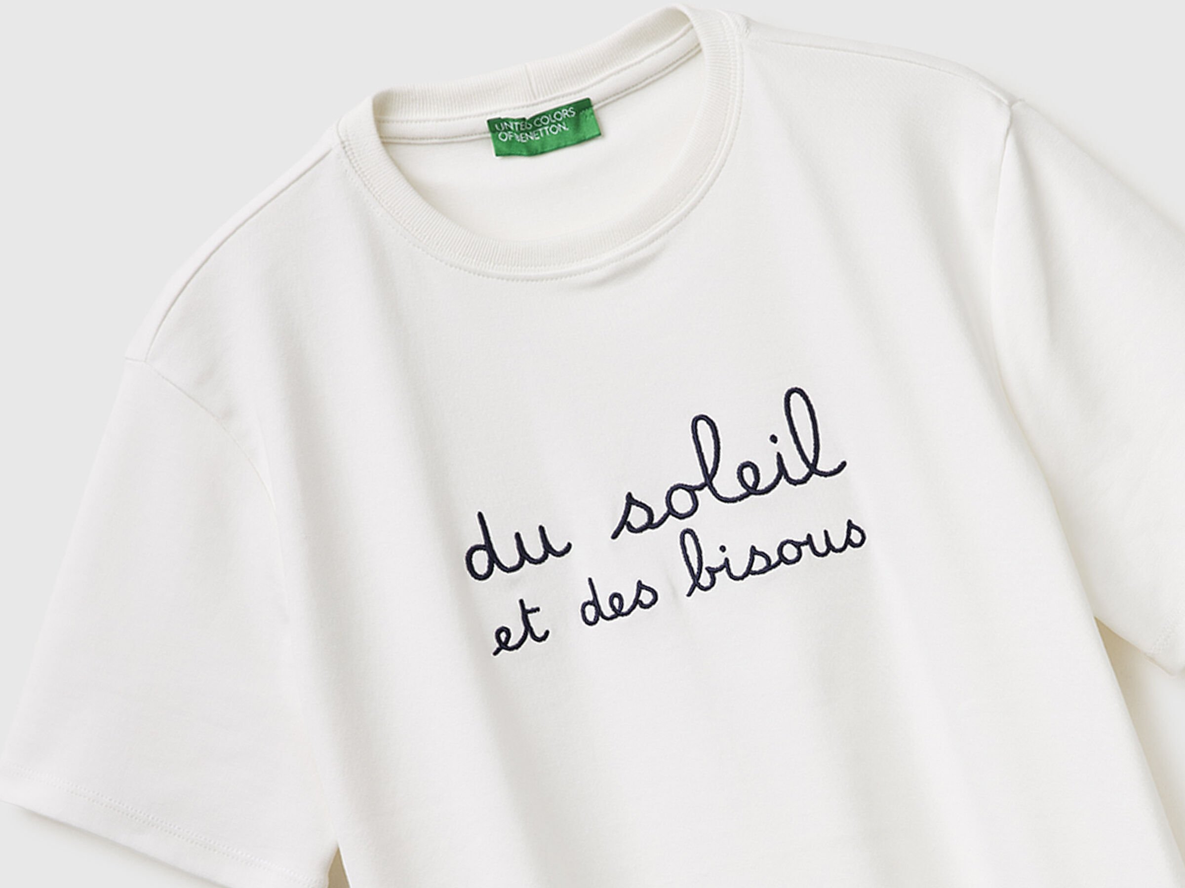 T-shirt avec inscription brodée – Image 3