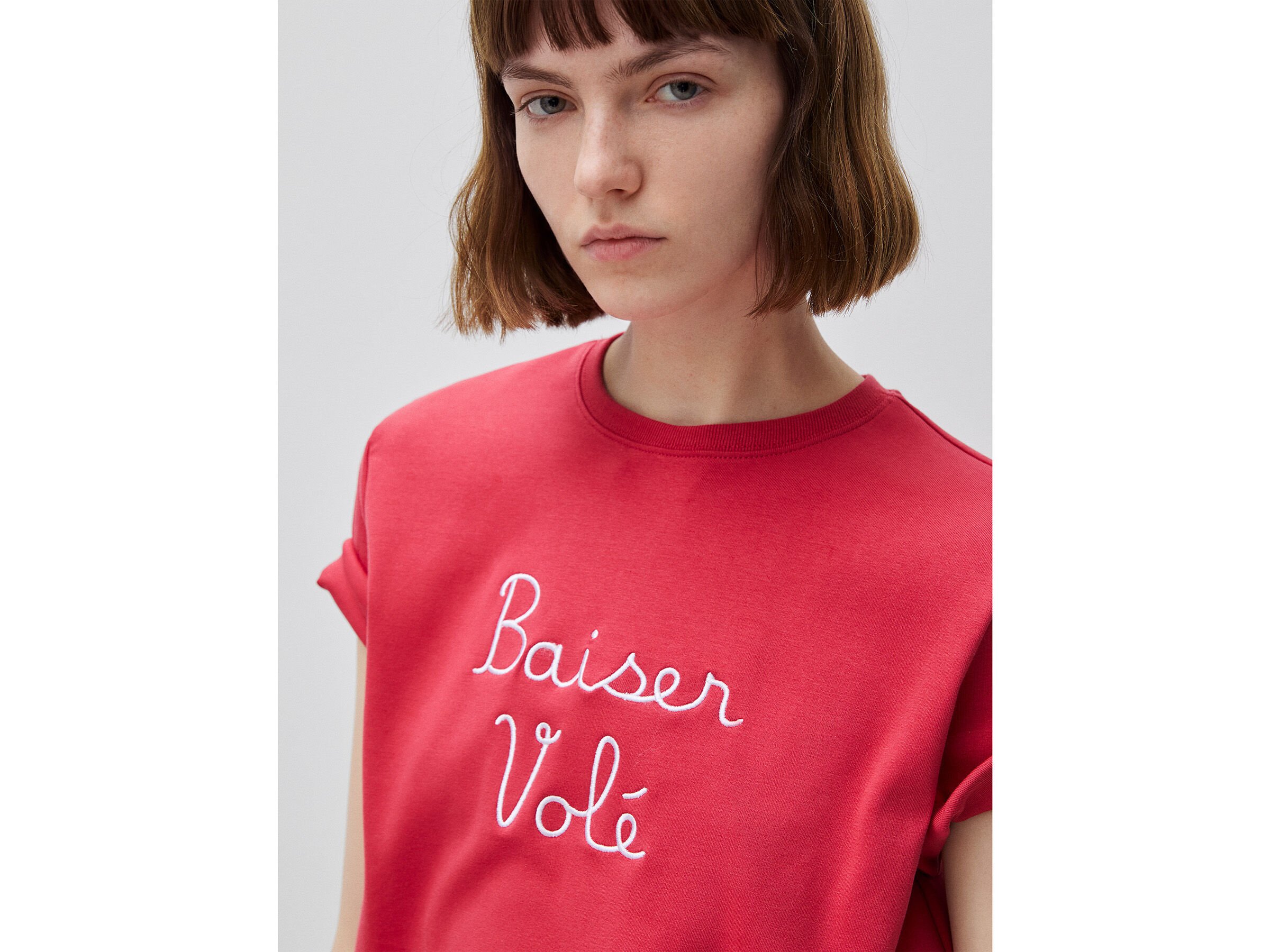 T-shirt avec inscription brodée – Image 4