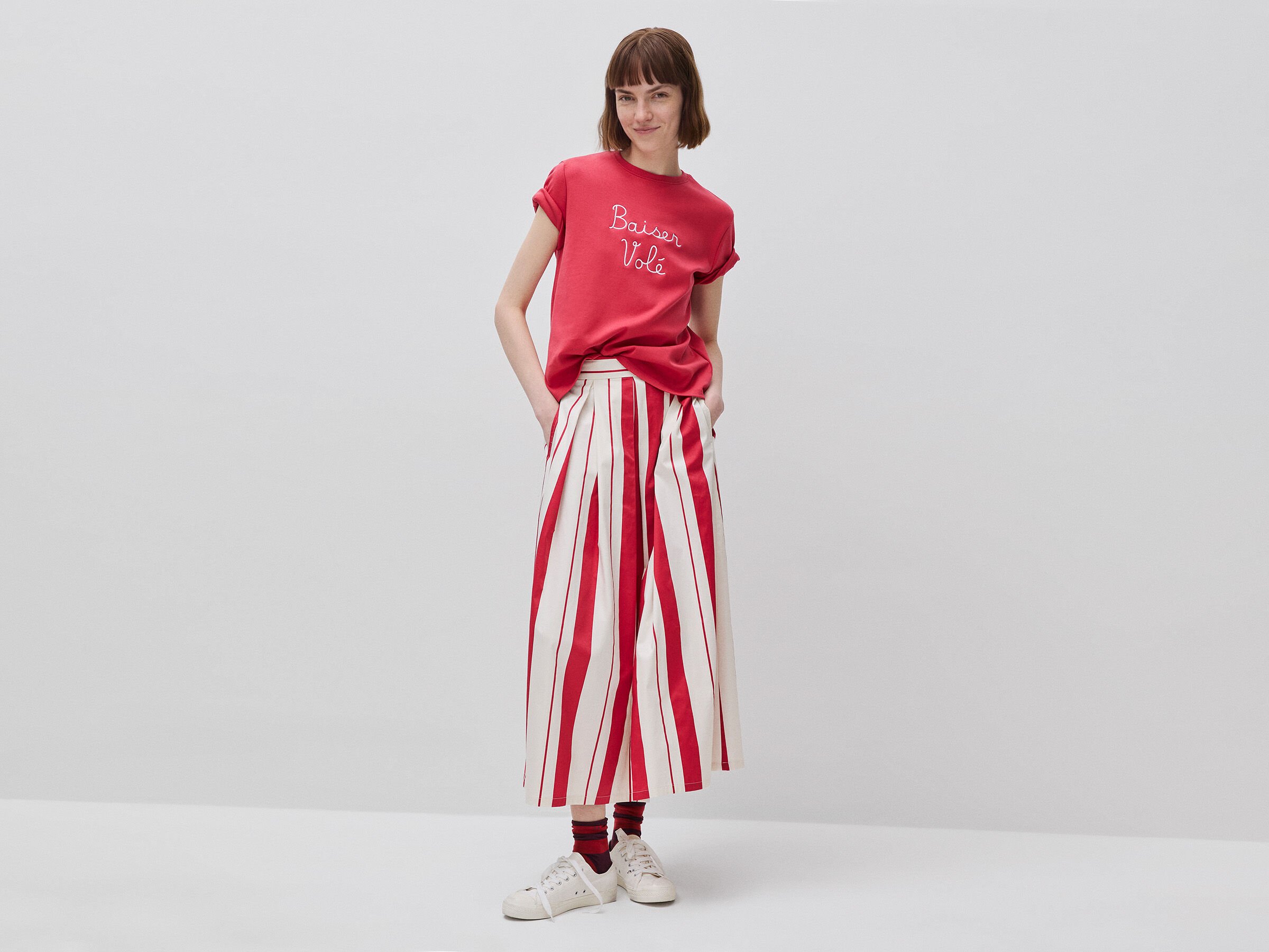 T-shirt avec inscription brodée – Image 3