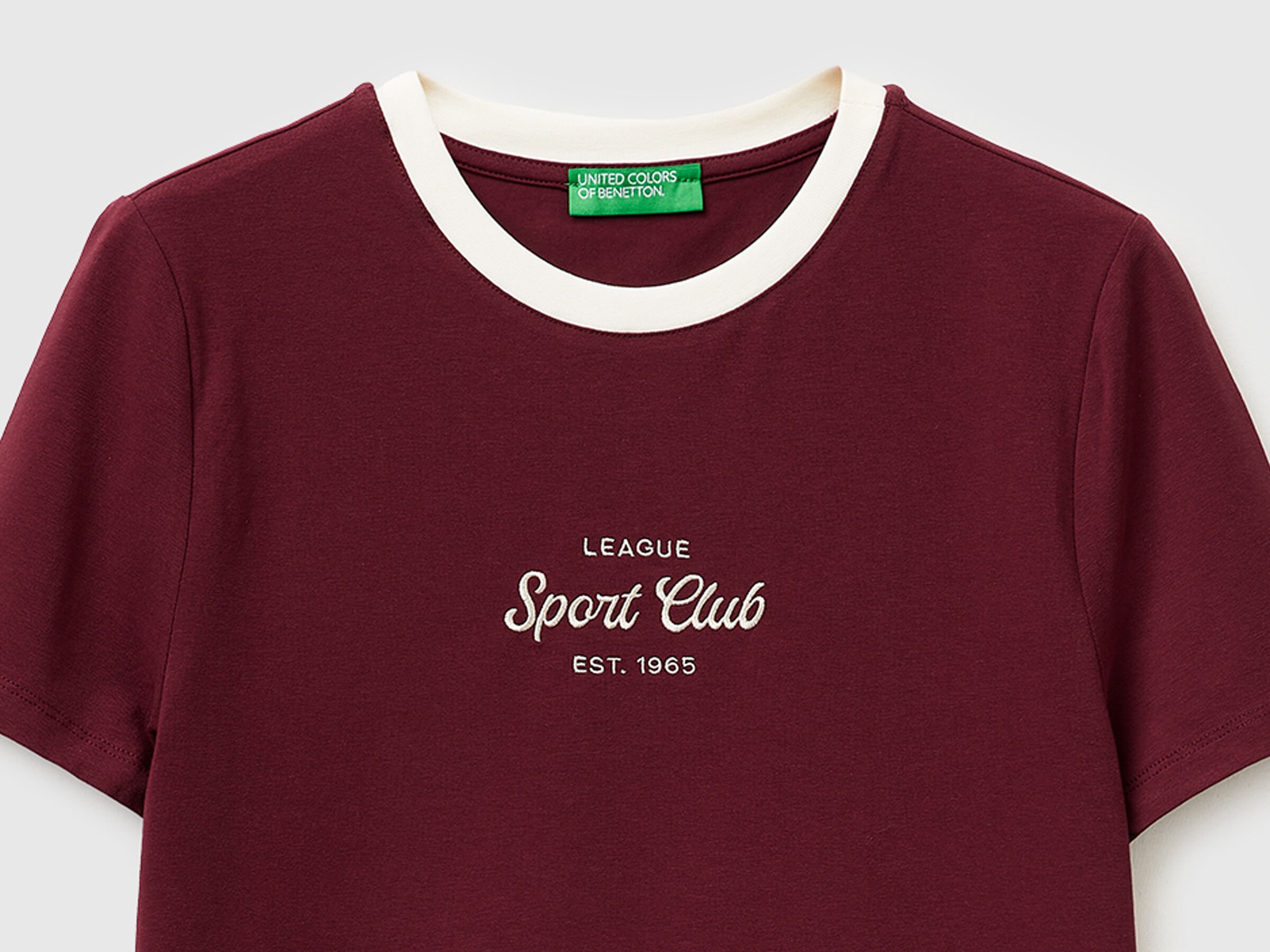 T-shirt avec écusson brodé – Image 3