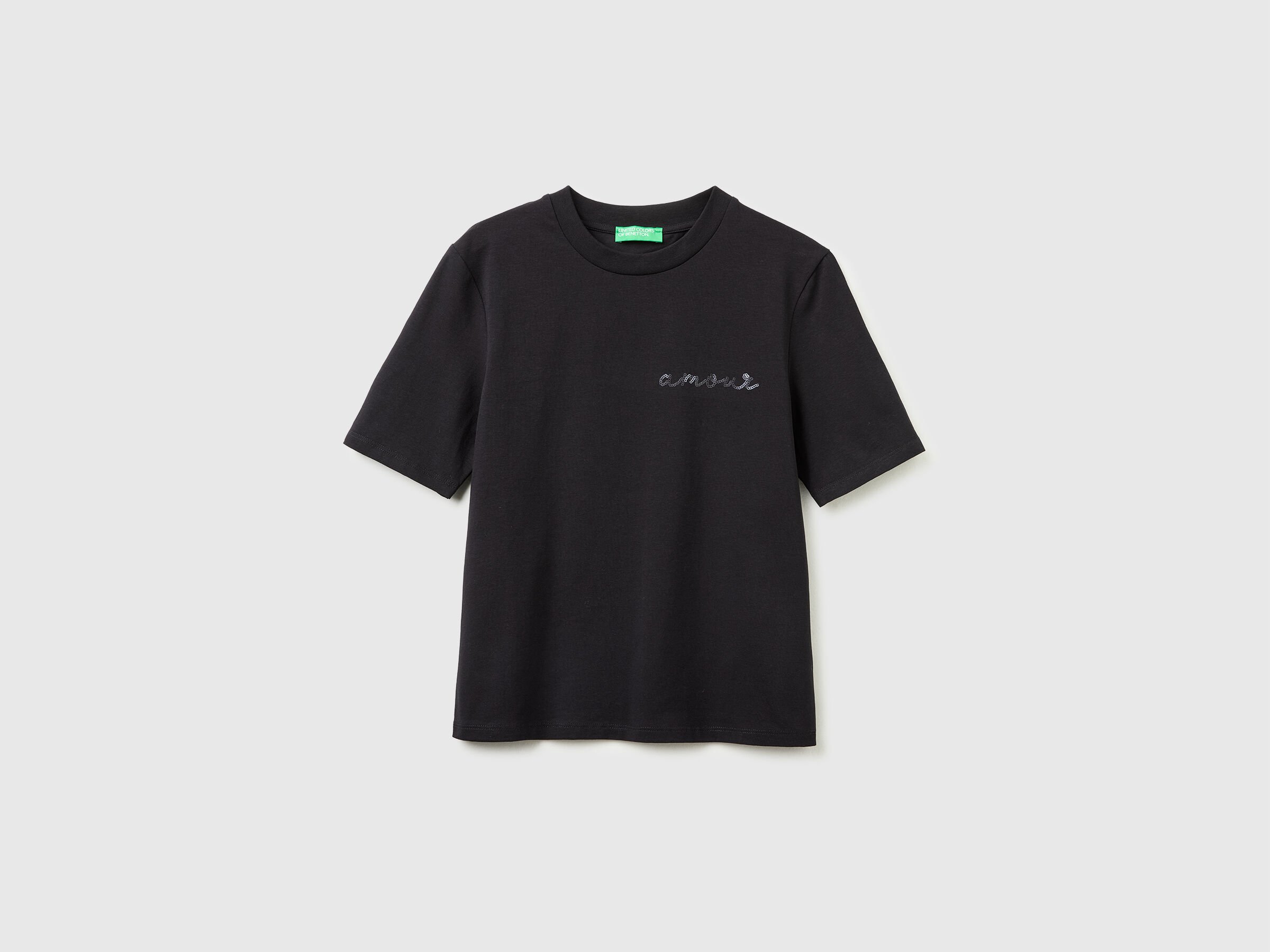T-shirt avec broderie » amour « T-shirt avec broderie » amour «