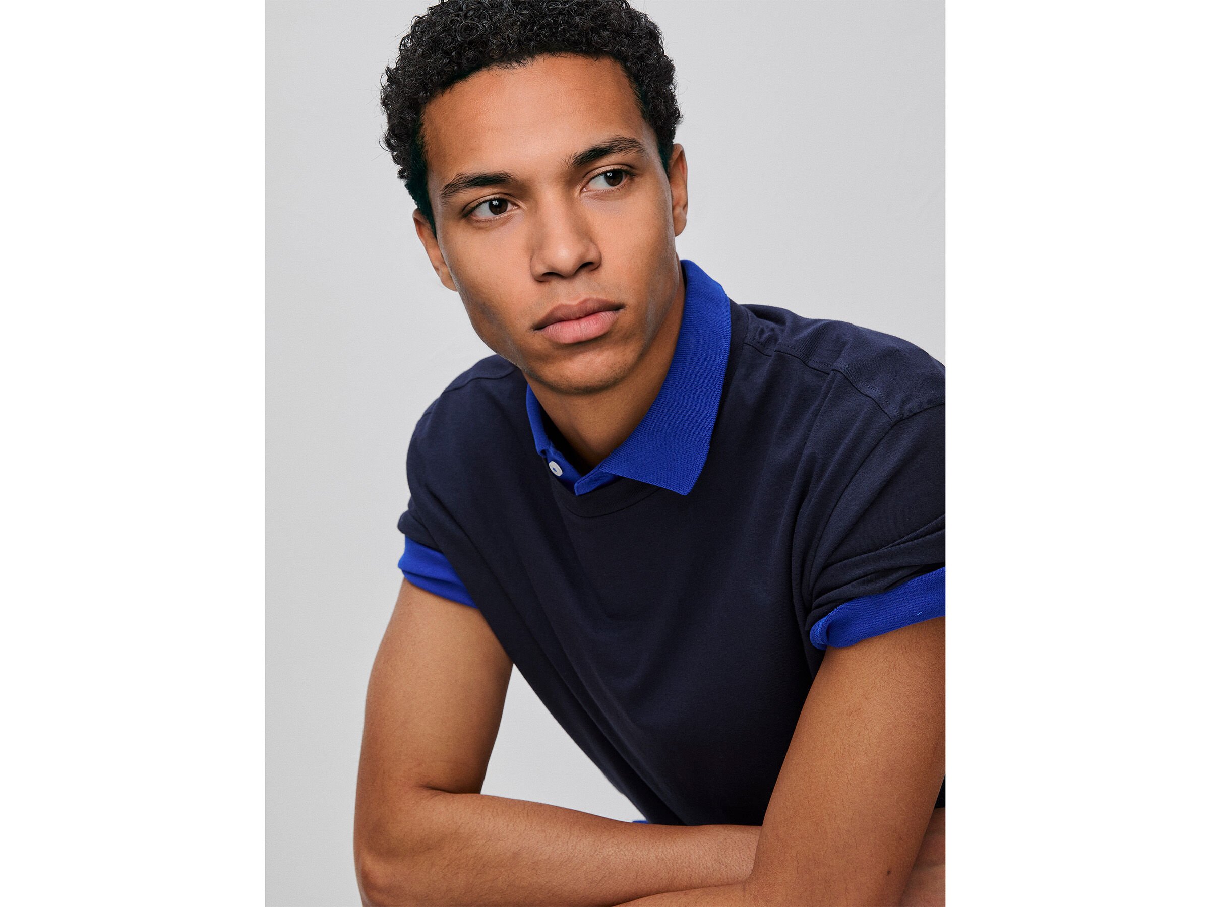 T-shirt bleu foncé – Image 4
