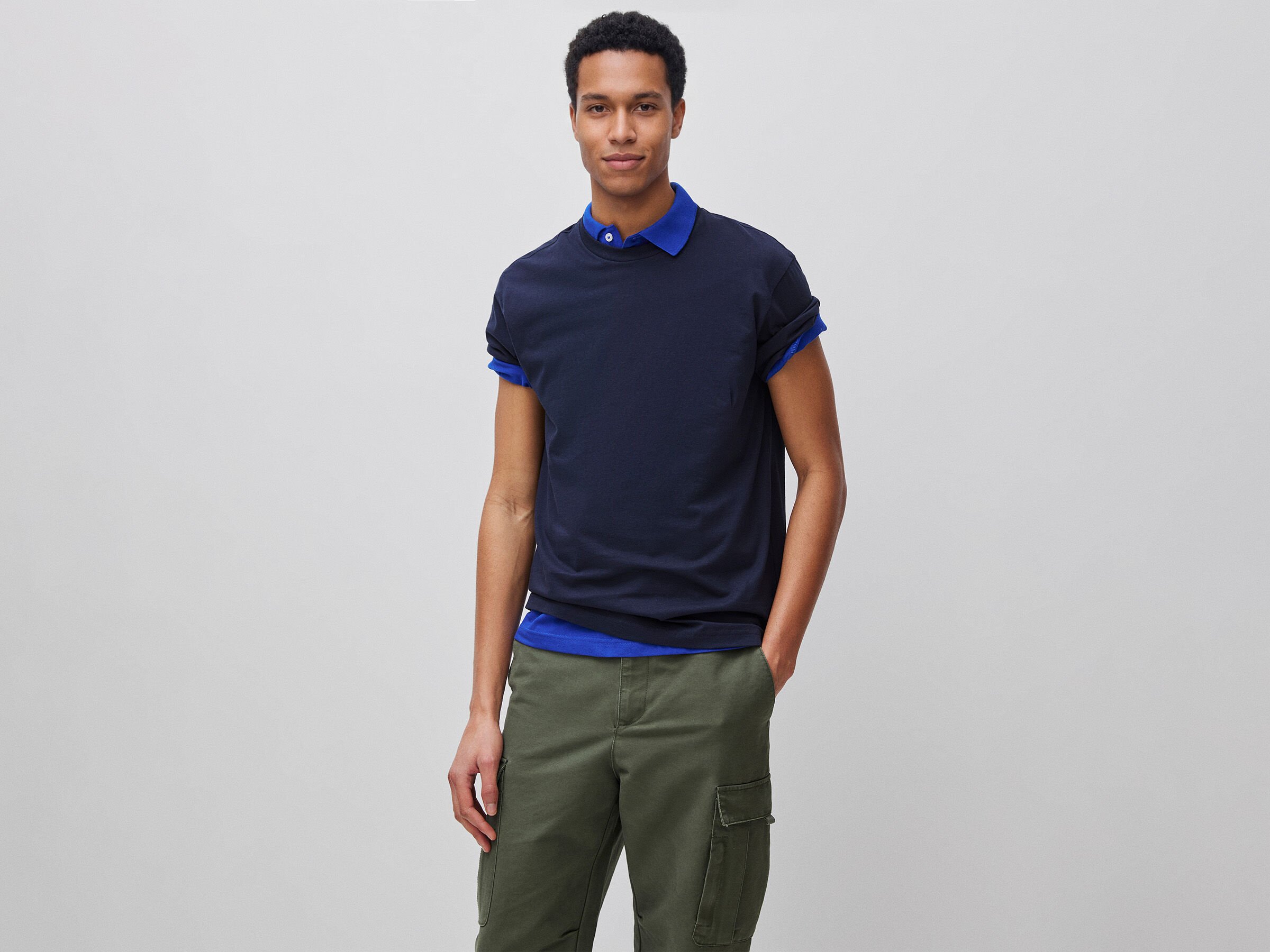 T-shirt bleu foncé T-shirt bleu foncé