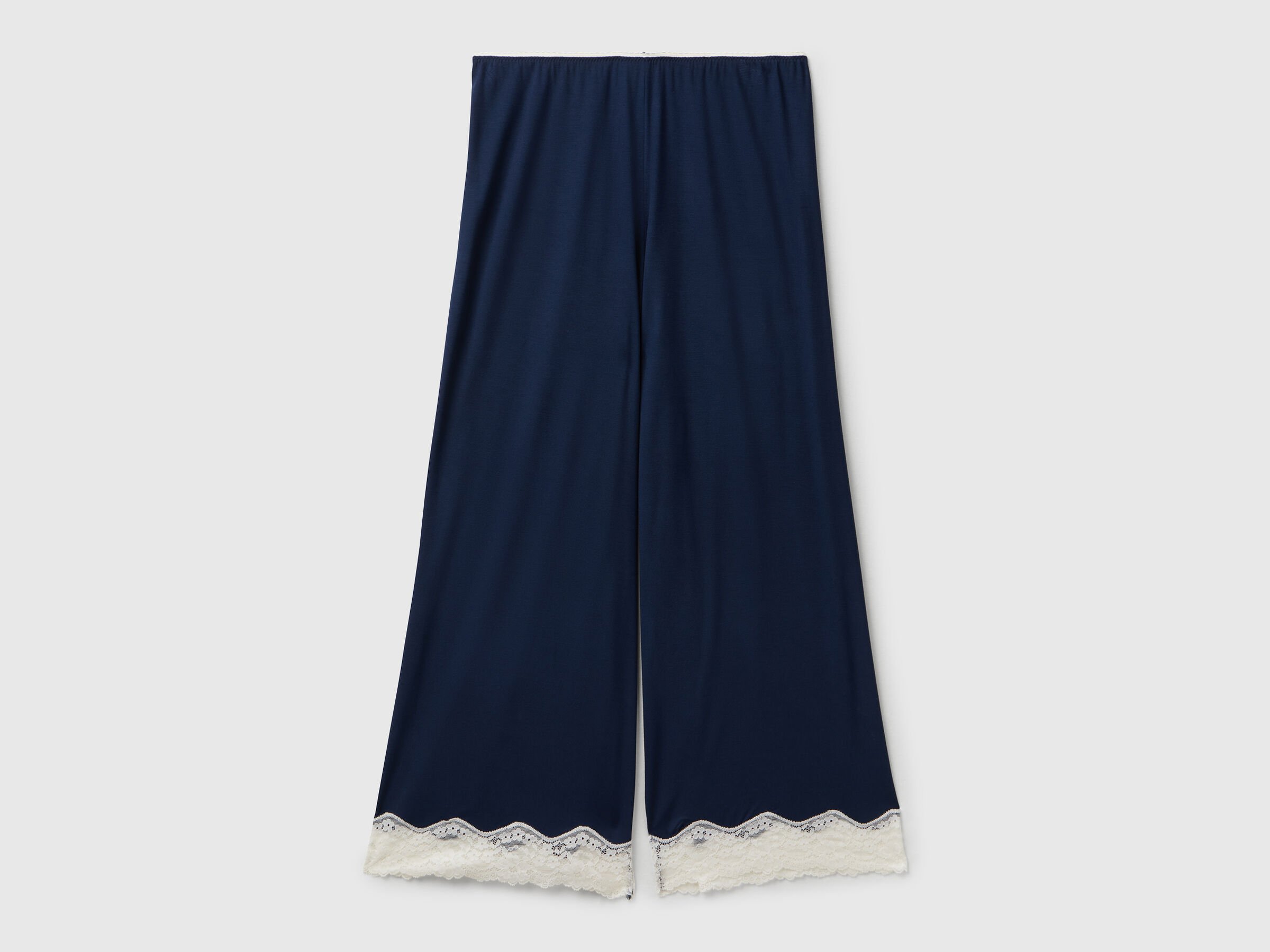 Pantalon fluide 3/4 avec dentelle – Image 5