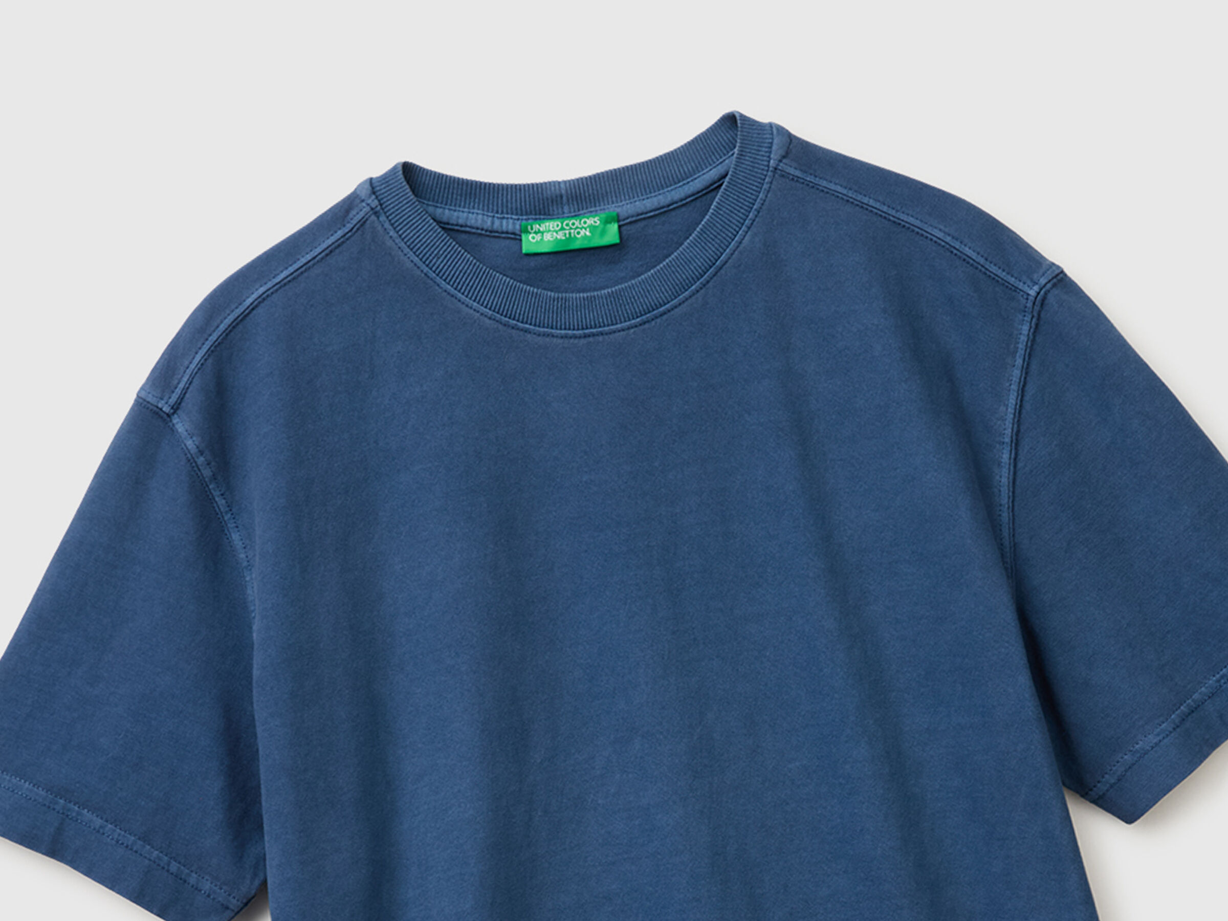 T-shirt teint avec des pigments – Image 3