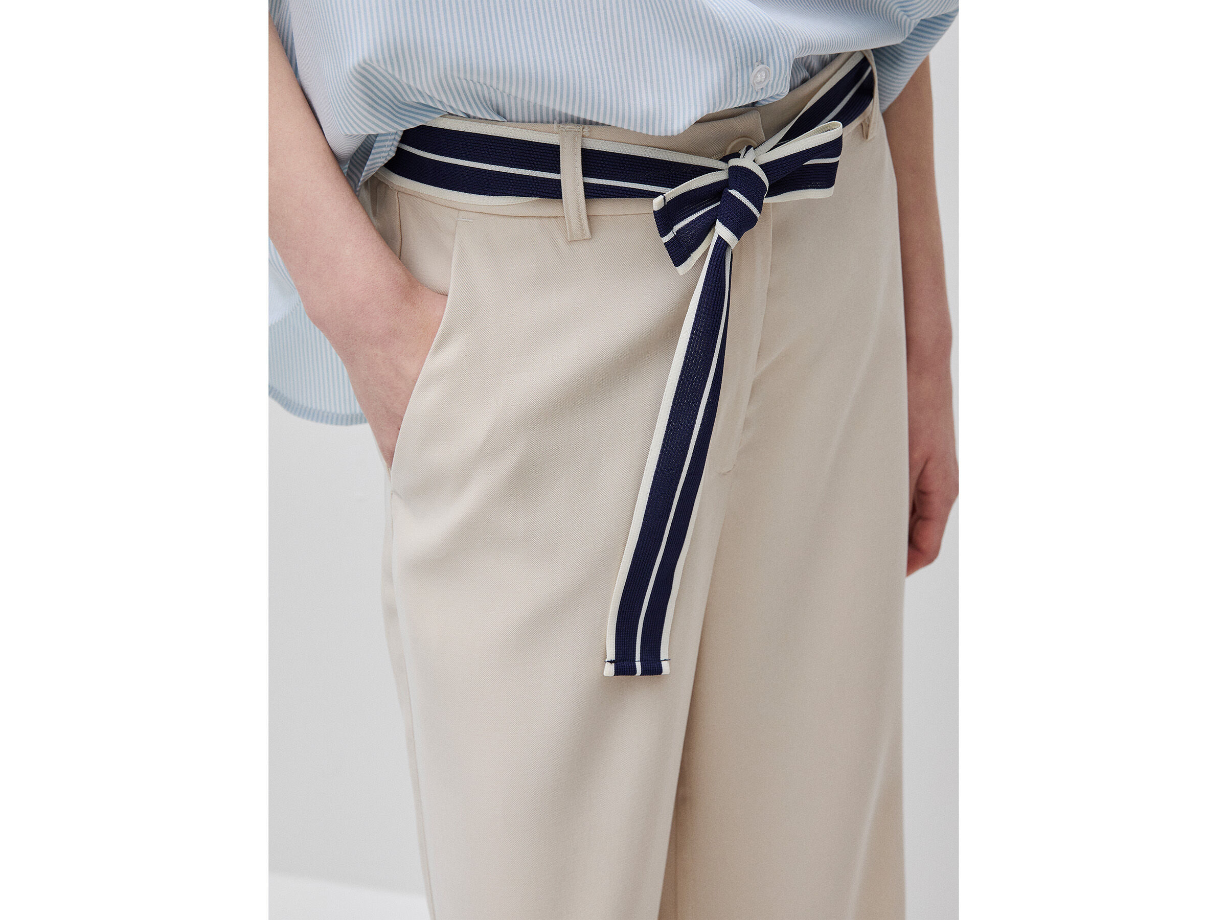 Pantalon avec ceinture rayée – Image 4