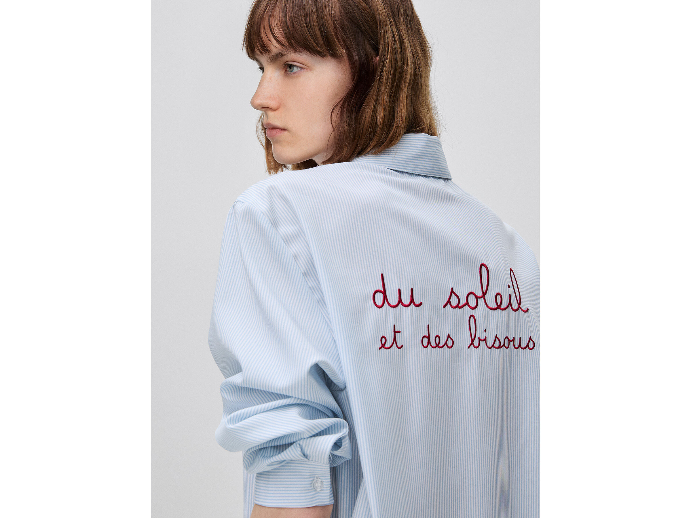 Chemise à rayures avec broderie dans le dos – Image 4
