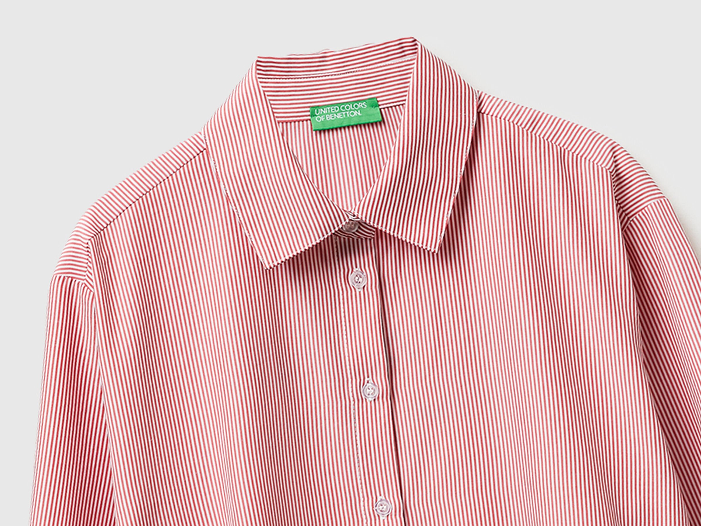 Chemise à rayures avec broderie dans le dos – Image 3