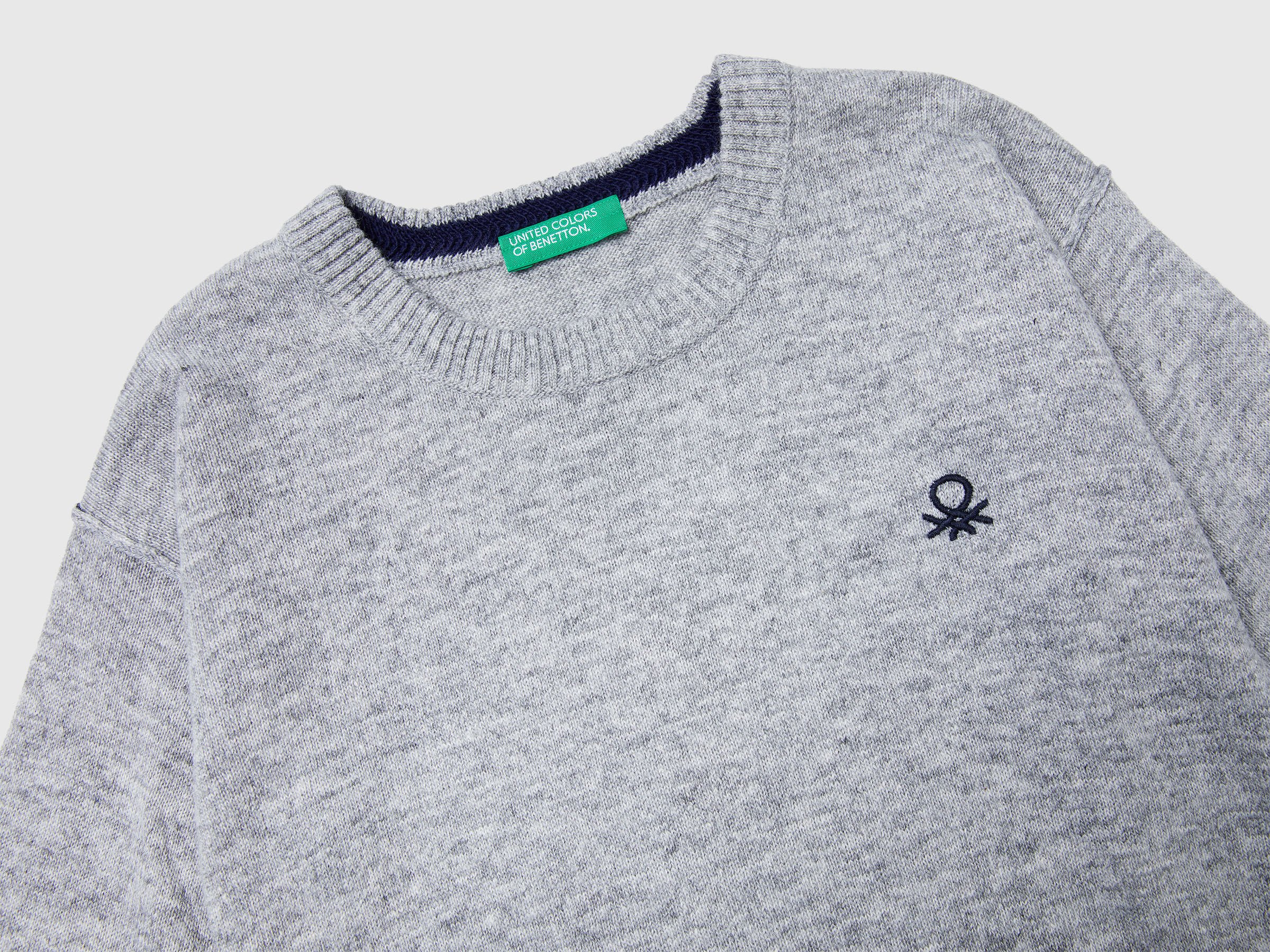 Pull col rond avec broderie – Image 3