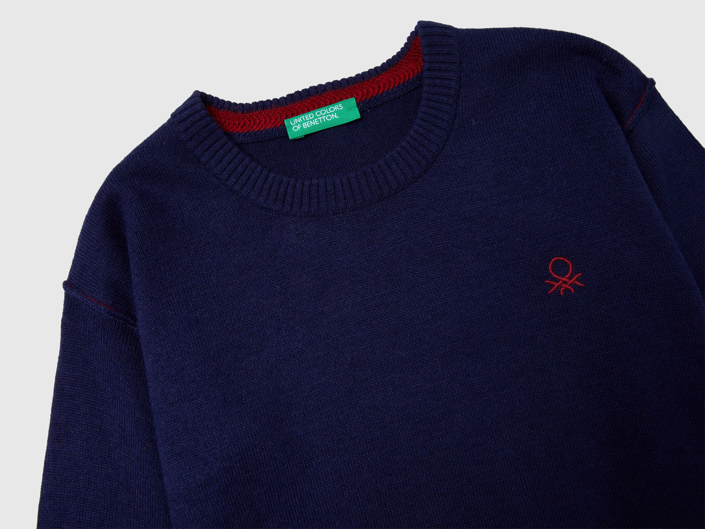 Pull col rond avec broderie – Image 3