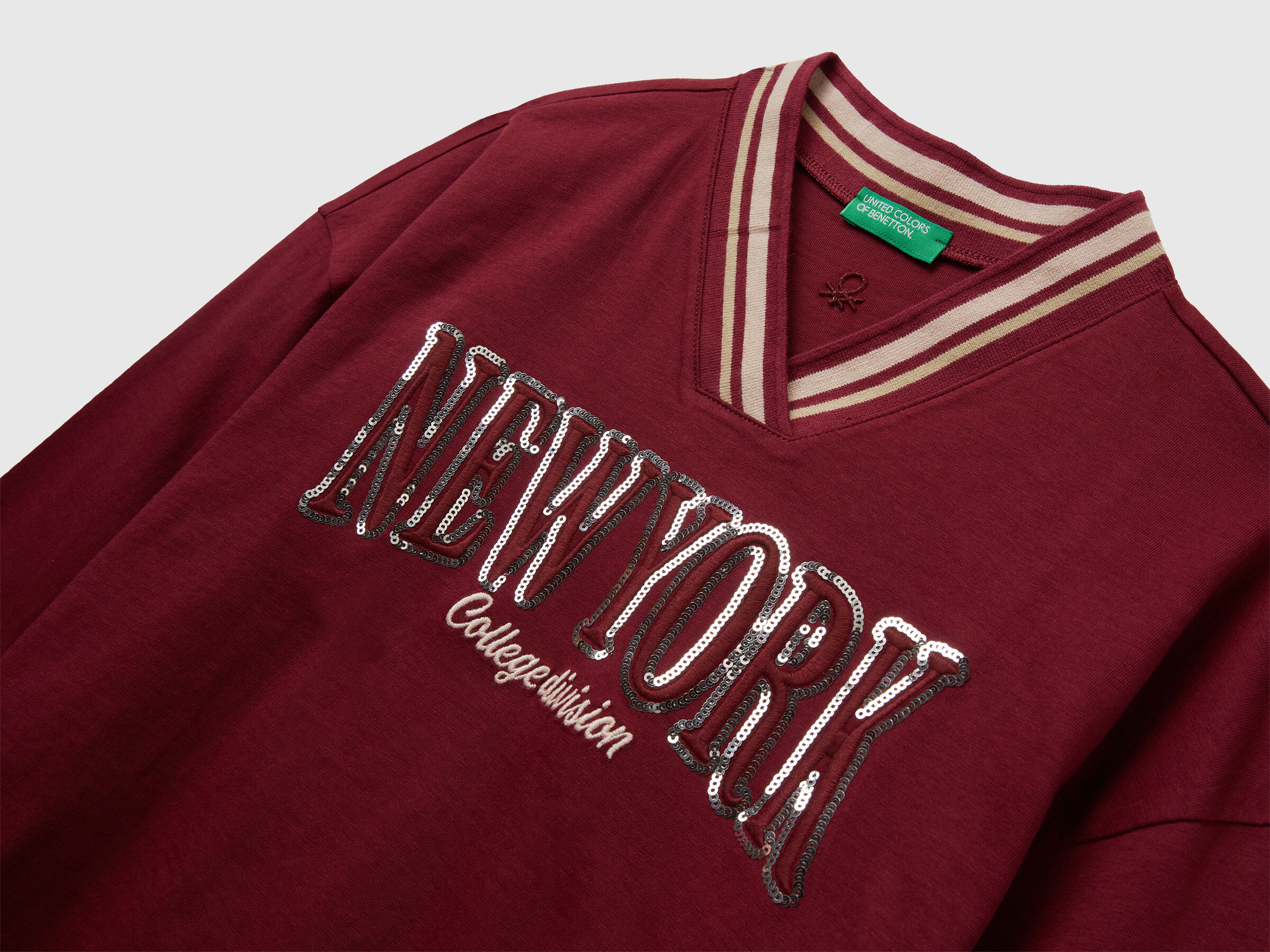 T-shirt avec broderie à paillettes – Image 3