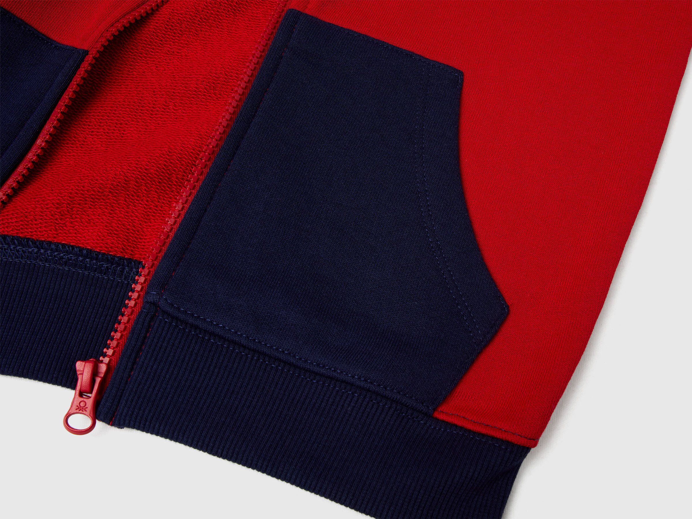 Sweat à capuche avec broderie – Image 3