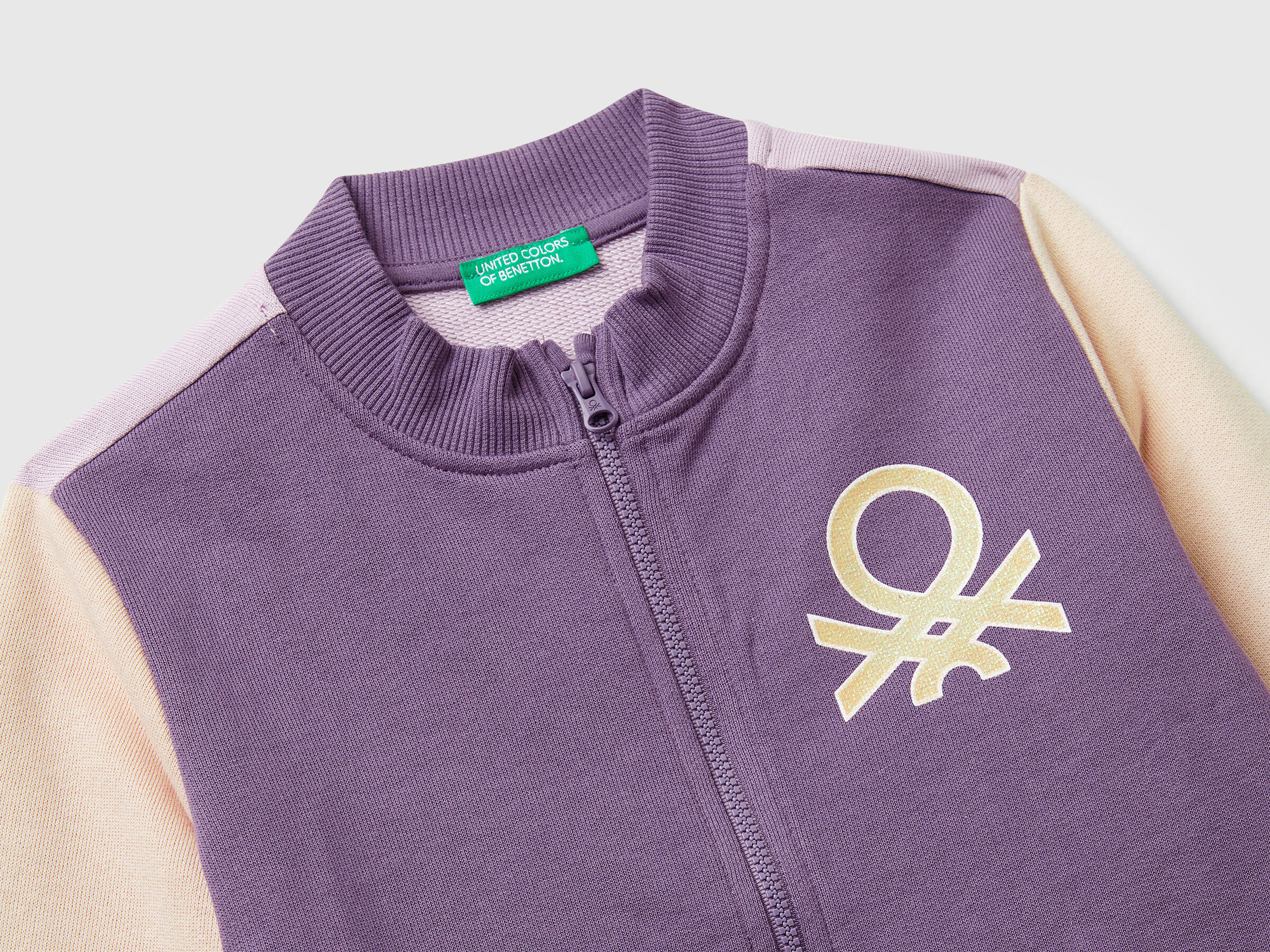 Sweat-shirt à imprimé pailleté – Image 3