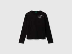 T-shirt avec des papillons découpés T-shirt avec des papillons découpés