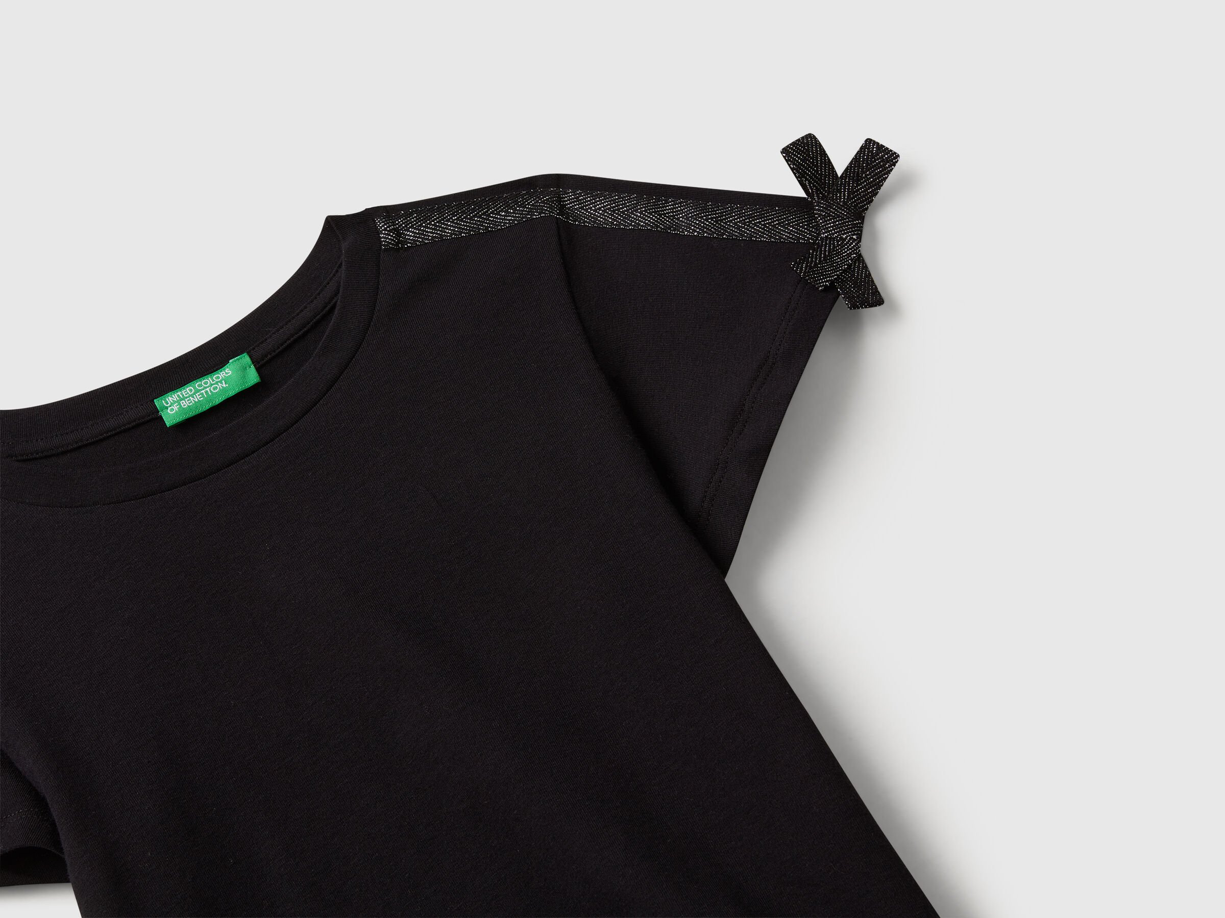 T-shirt avec nœuds – Image 3