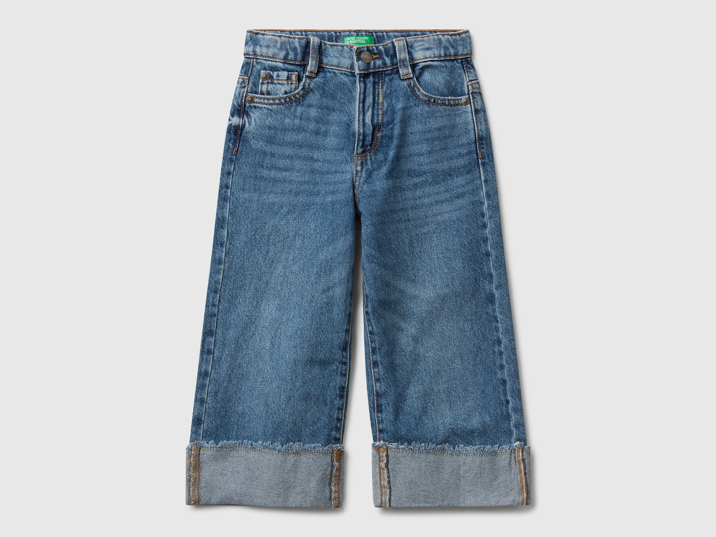 Jean coupe large avec revers Jean coupe large avec revers