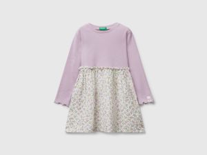 Robe à manches longues avec fleurs Robe à manches longues avec fleurs