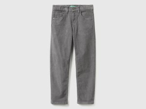 Pantalon slim en velours stretch Pantalon slim en velours stretch