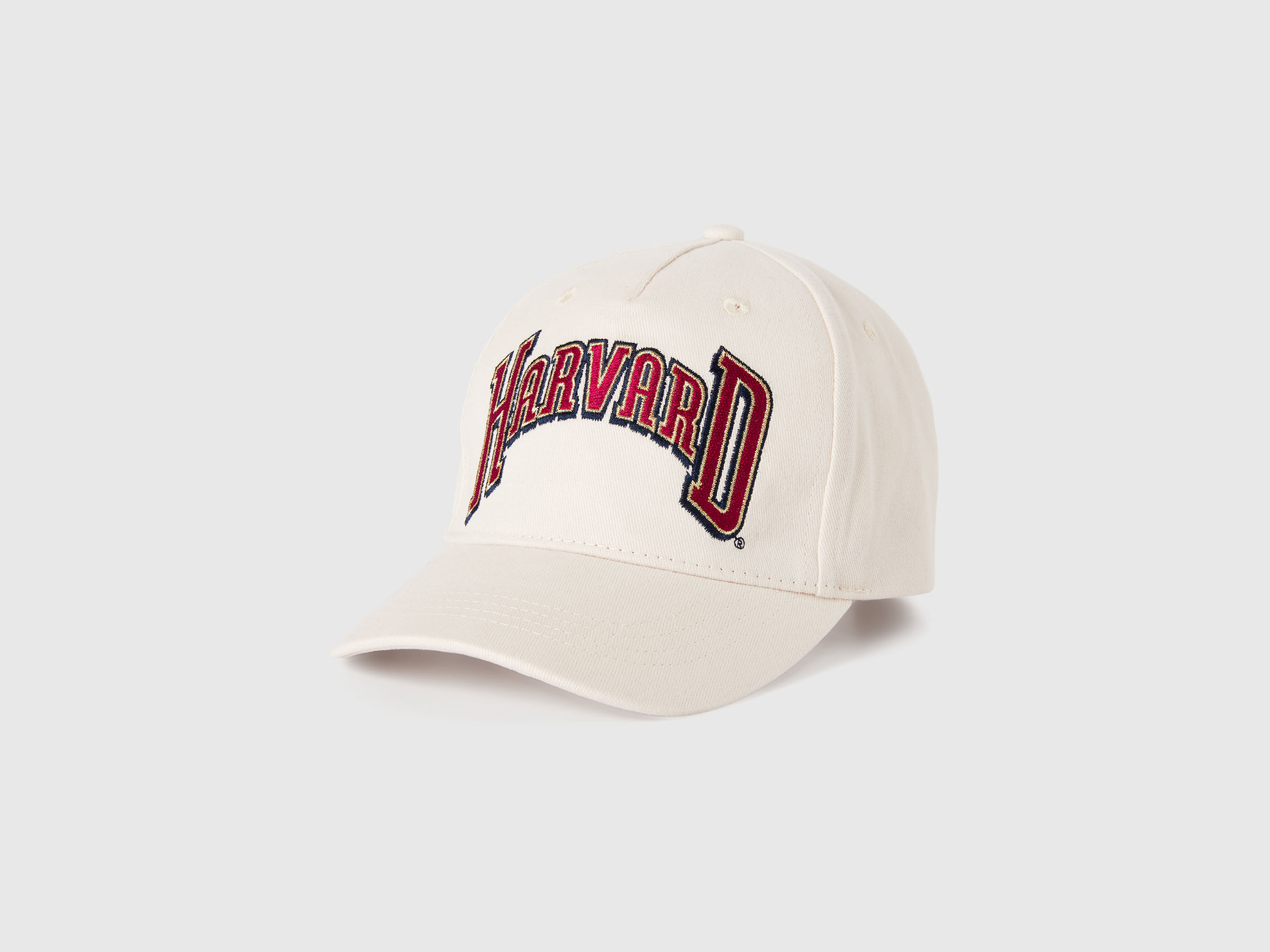 Casquette avec broderie ©Université de Harvard Casquette avec broderie ©Université de Harvard