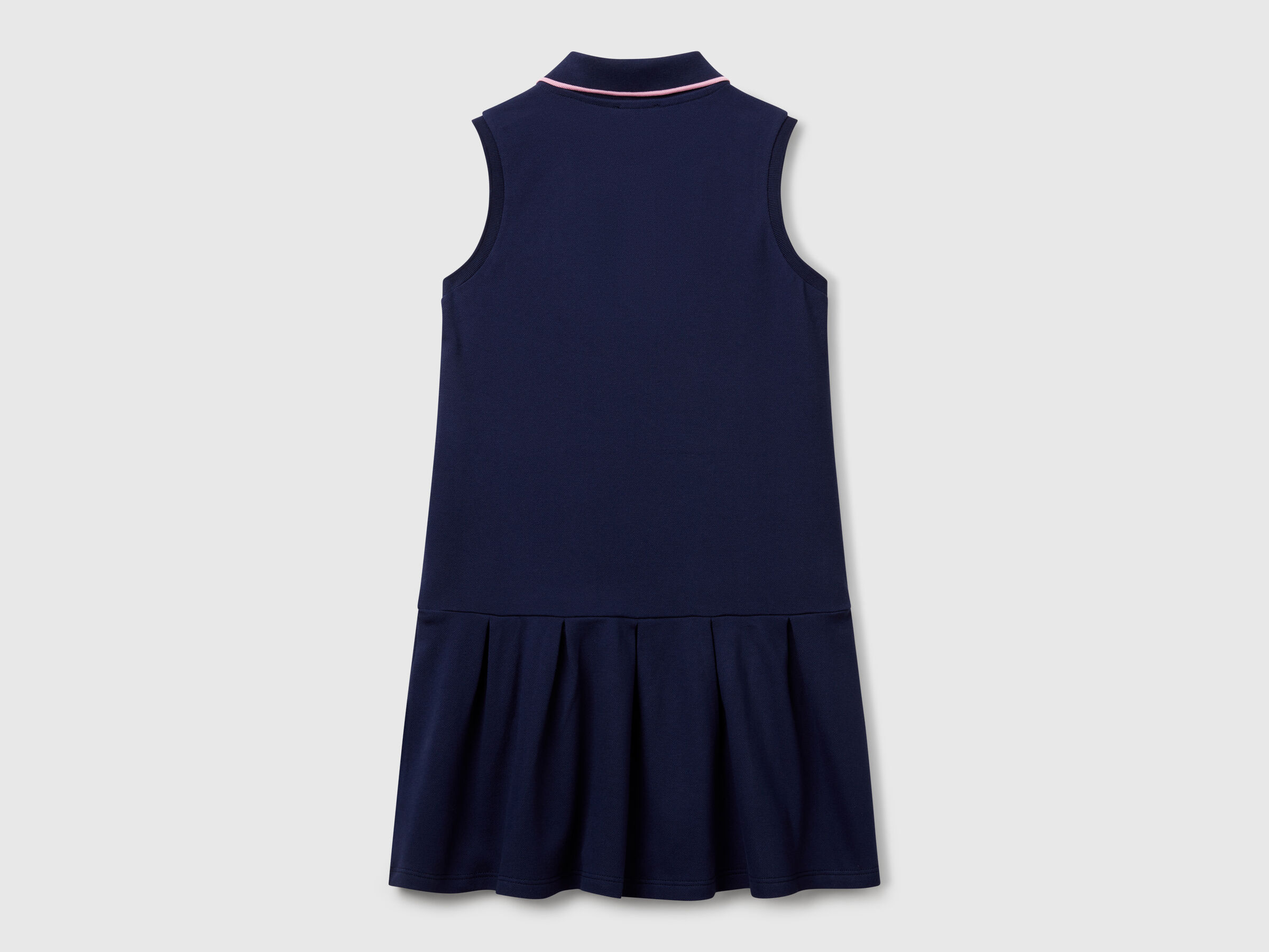 Robe – Image 2
