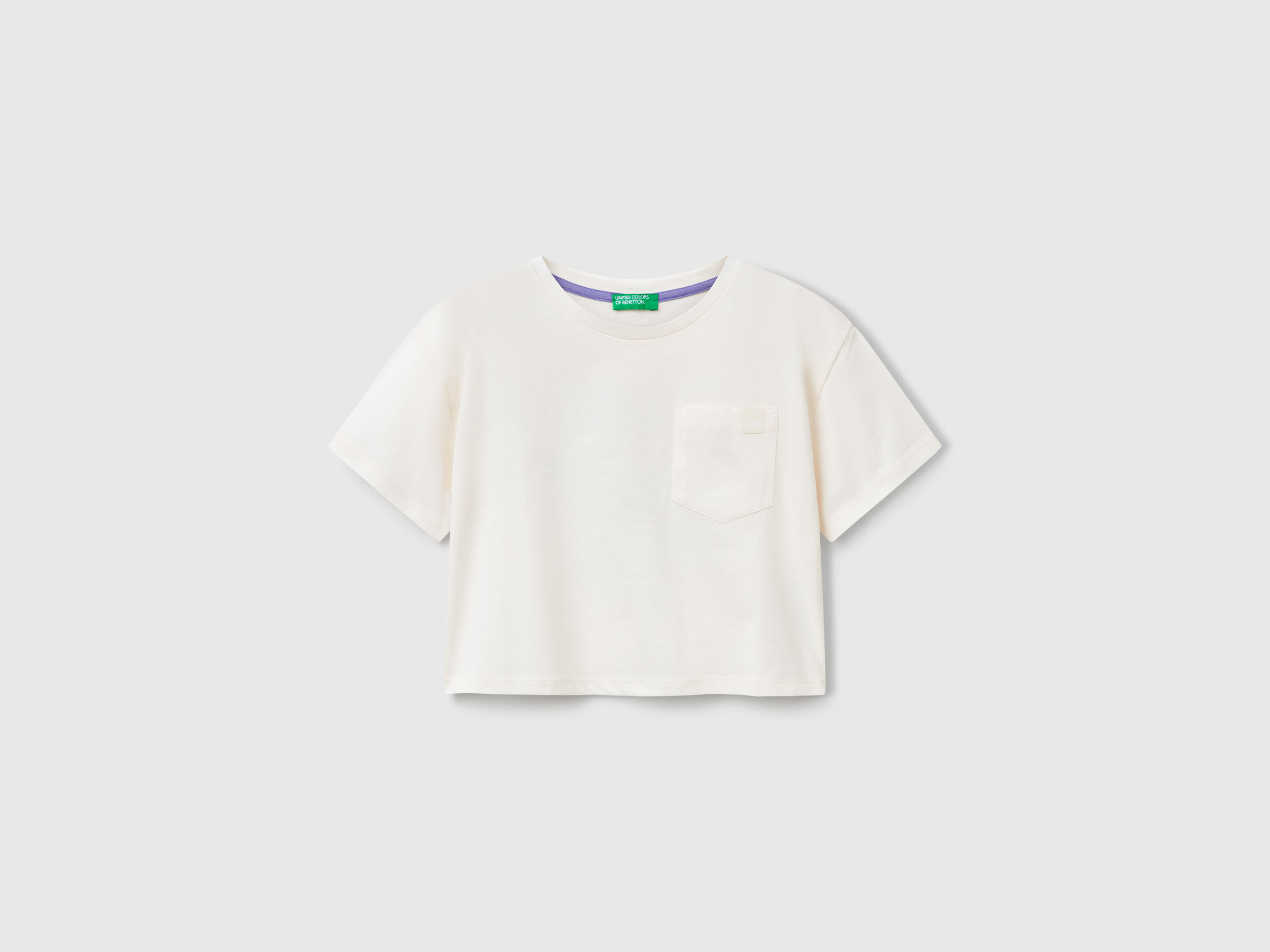 T-shirt coupe boxy avec imprimé au dos T-shirt coupe boxy avec imprimé au dos