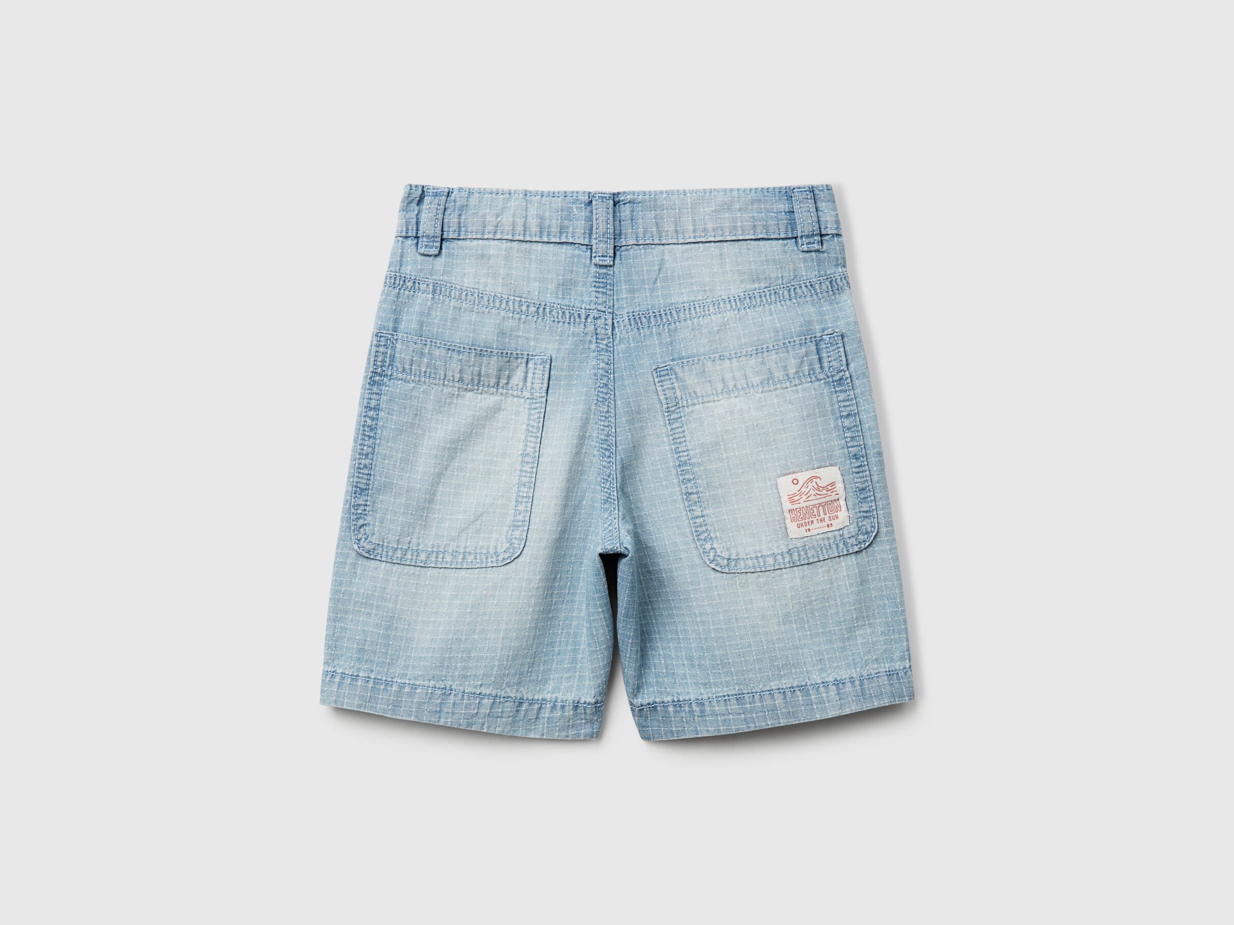 Pantalon court droit à carreaux – Image 2