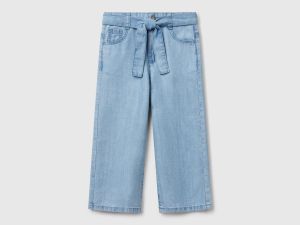 Pantalon coupe large avec ceinture Pantalon coupe large avec ceinture