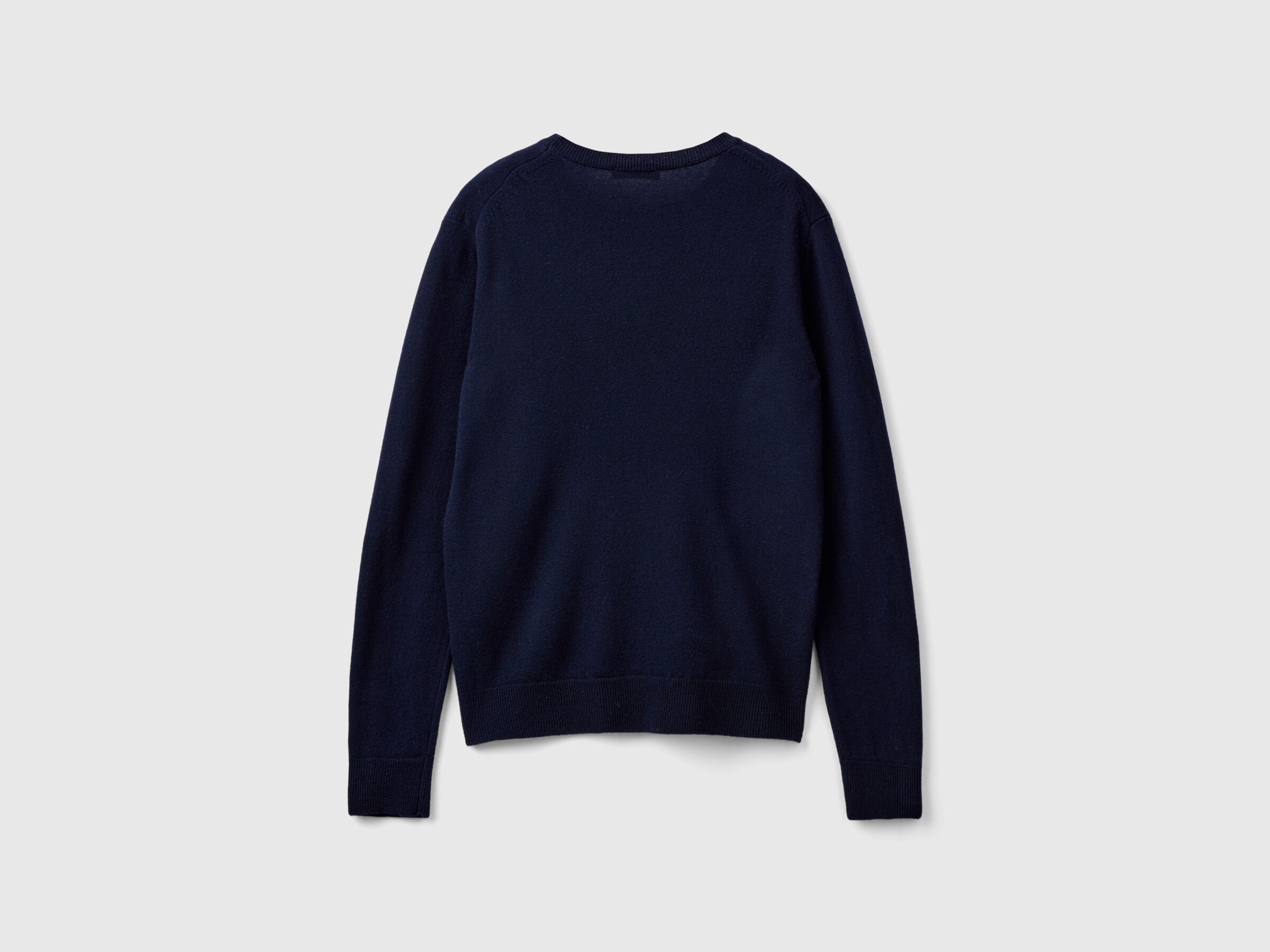 Pull bleu nuit à col rond en laine mérinos – Image 6