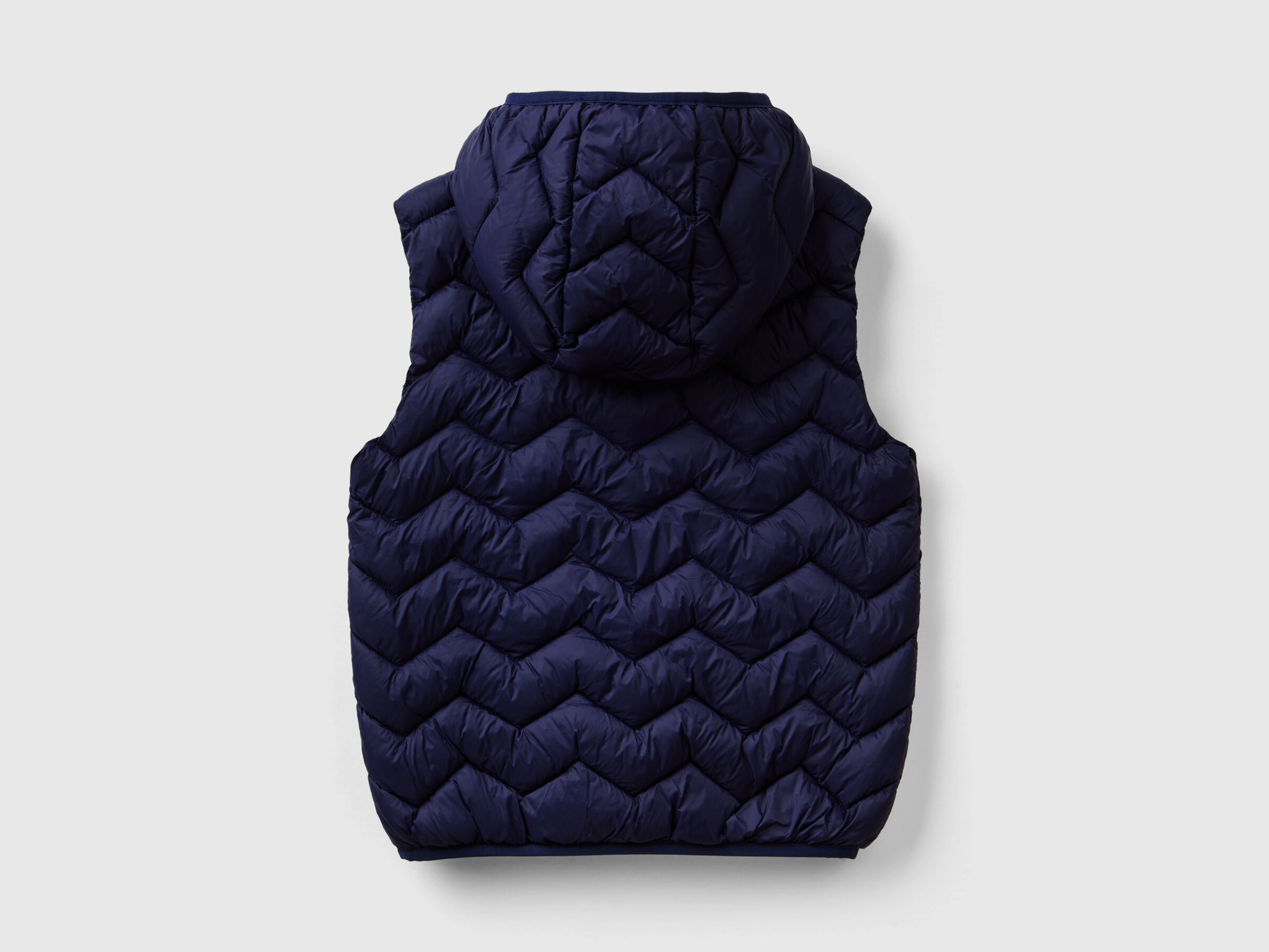 Gilet rembourré avec capuche – Image 2