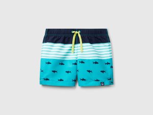 Boxer marin à rayures et requins Boxer marin à rayures et requins