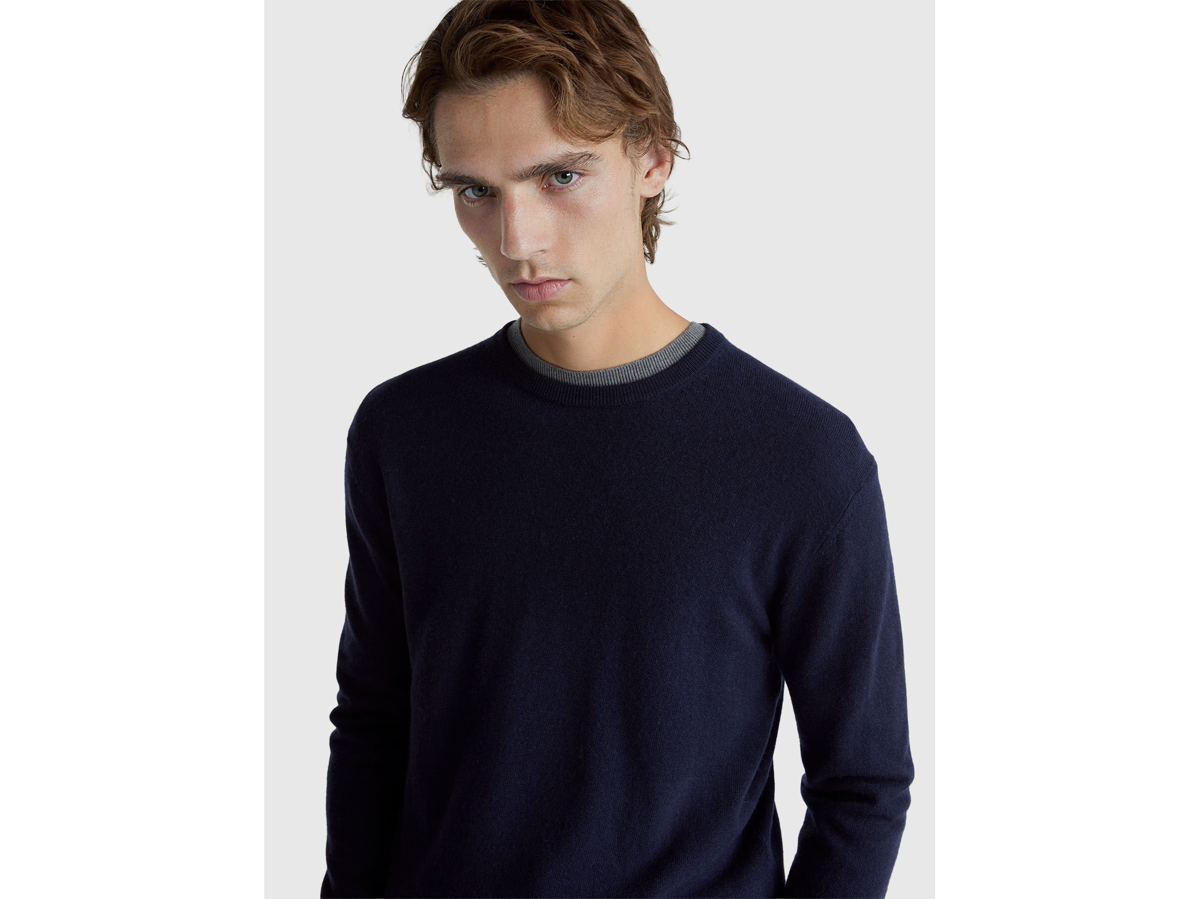 Pull bleu foncé col rond en pure laine Mérinos – Image 4