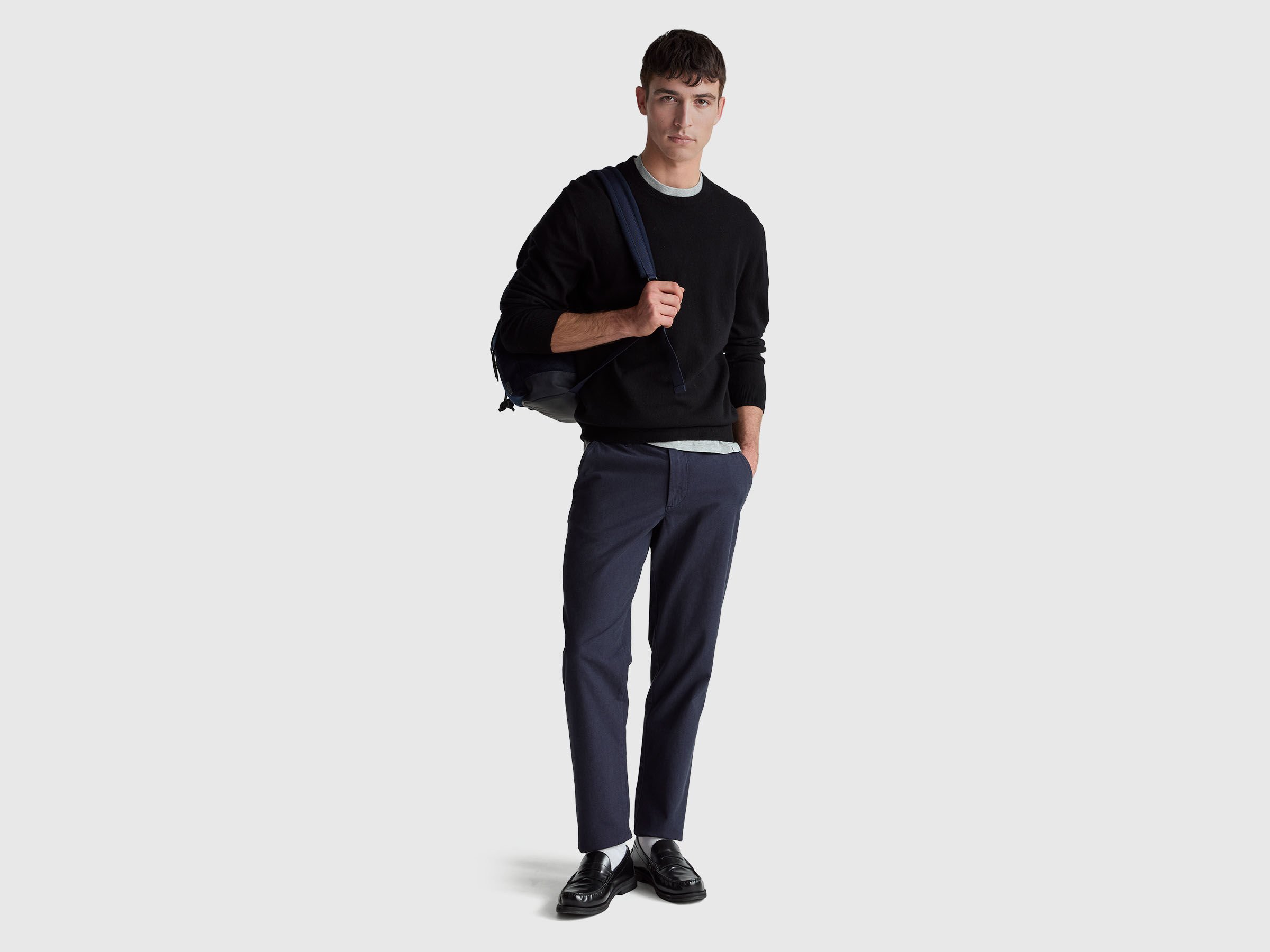 Pull noir en pure laine mérinos – Image 3