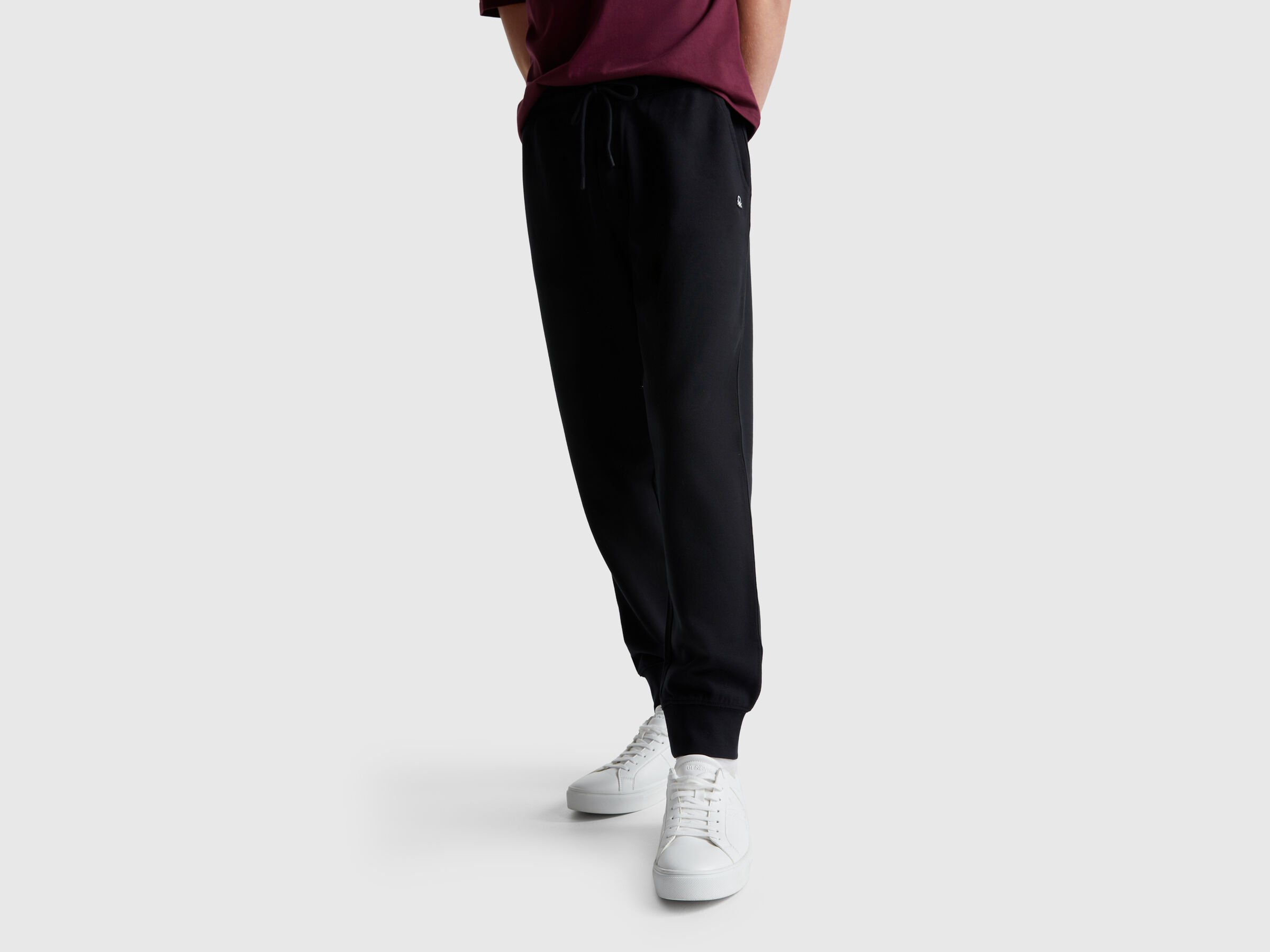 Pantalon de jogging en molleton de coton biologique Pantalon de jogging en molleton de coton biologique