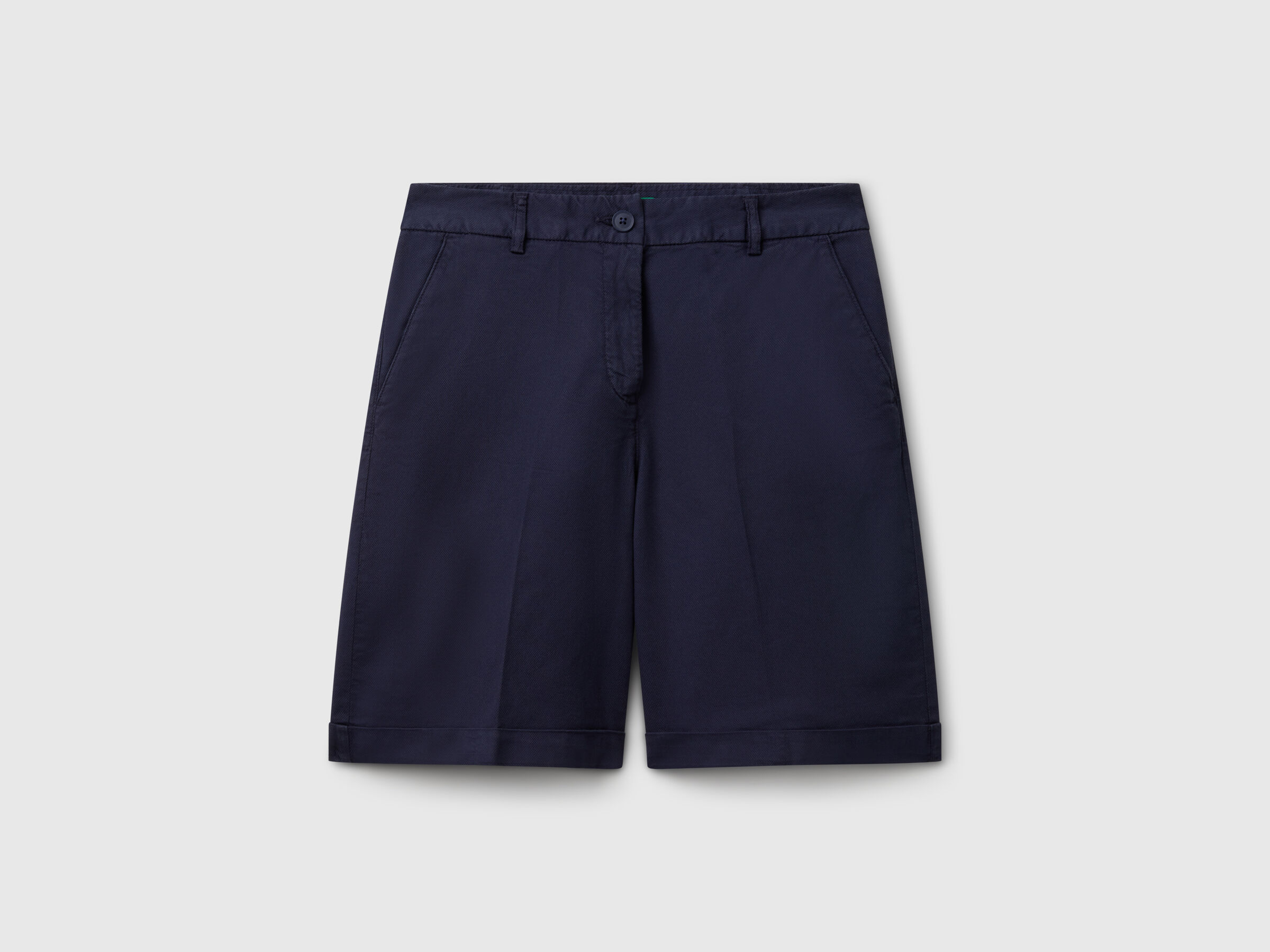 Bermuda avec revers en coton stretch Bermuda avec revers en coton stretch