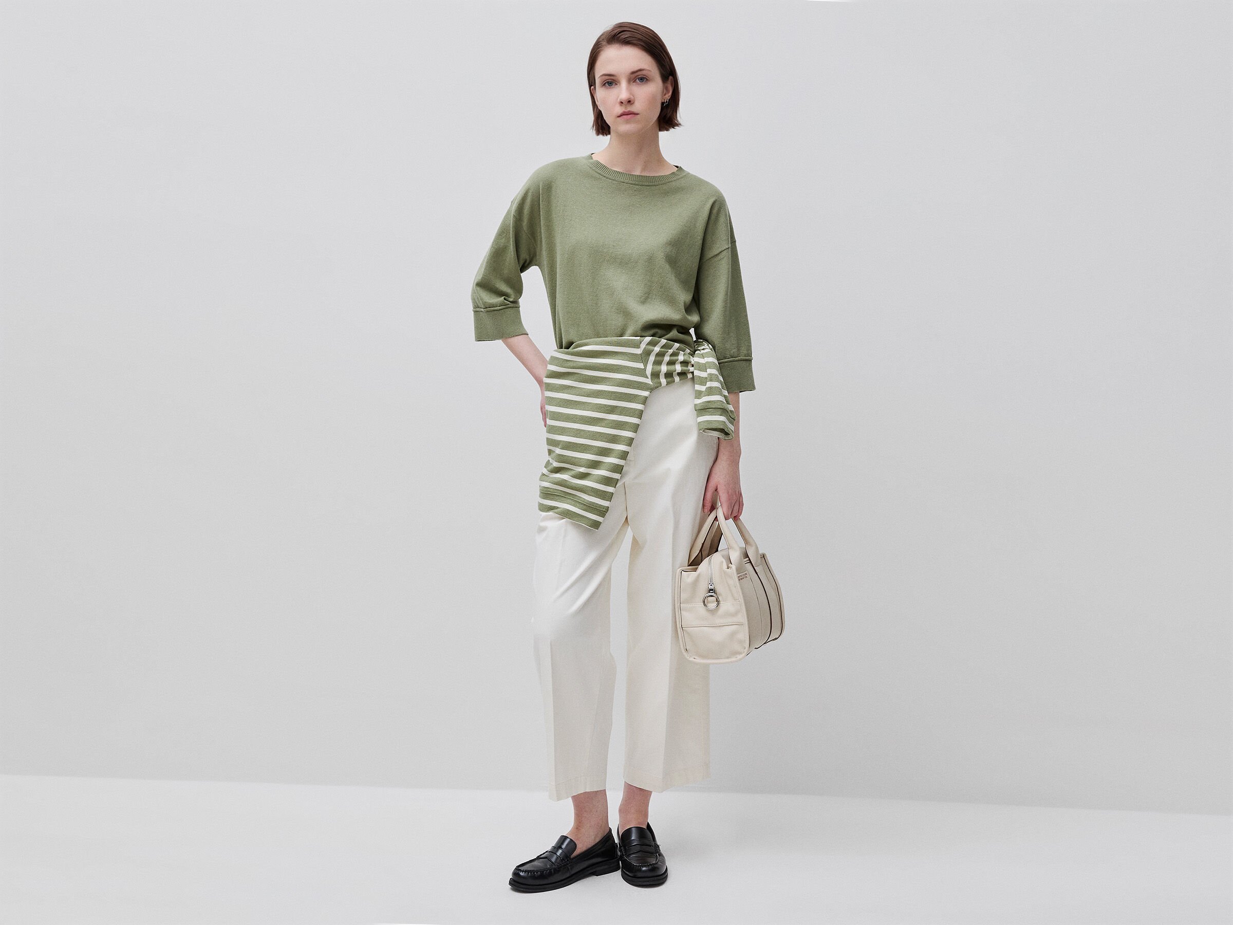 Pull à col rond en coton et laine – Image 3