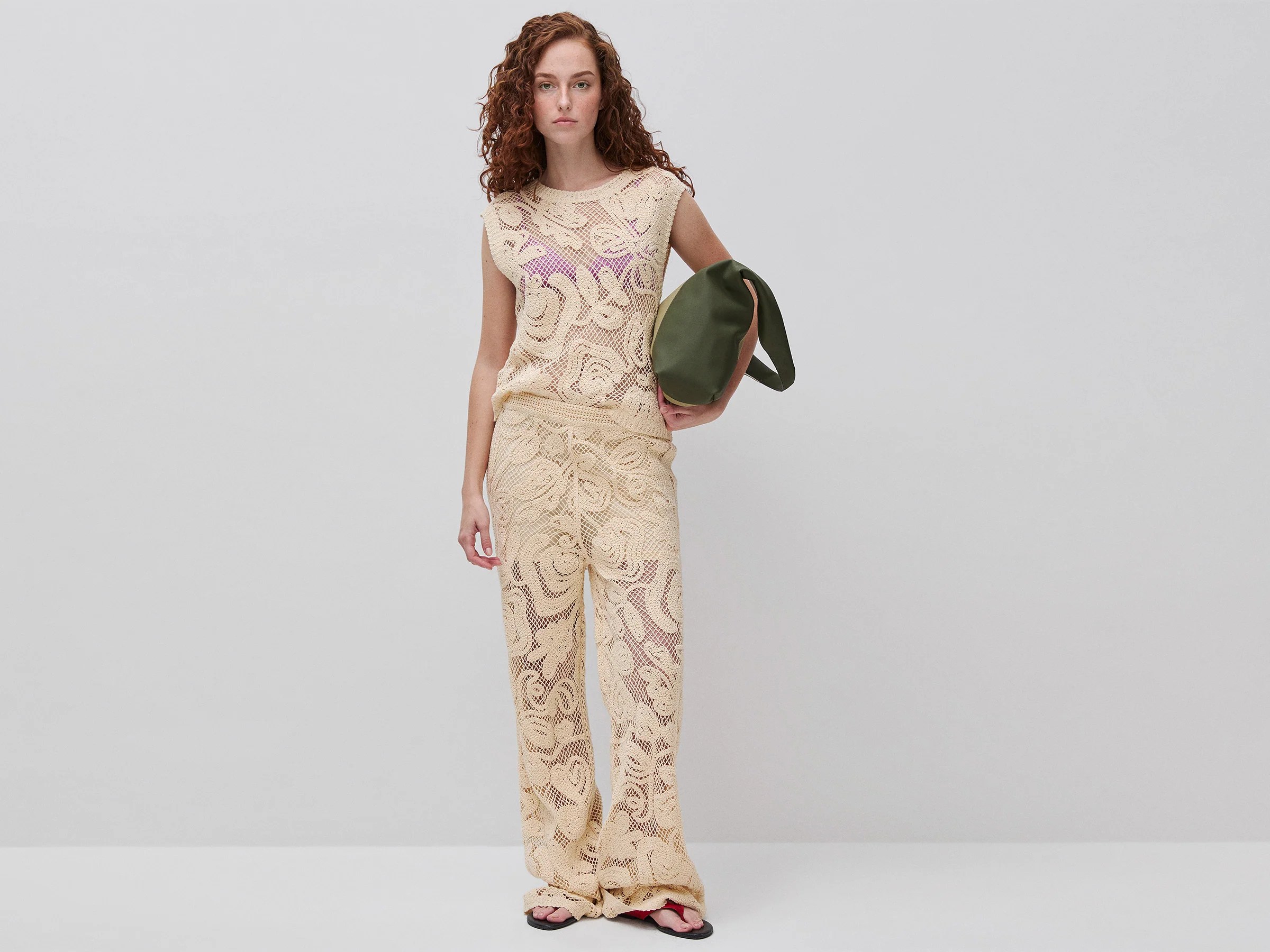 Pantalon tricoté brodé Pantalon tricoté brodé