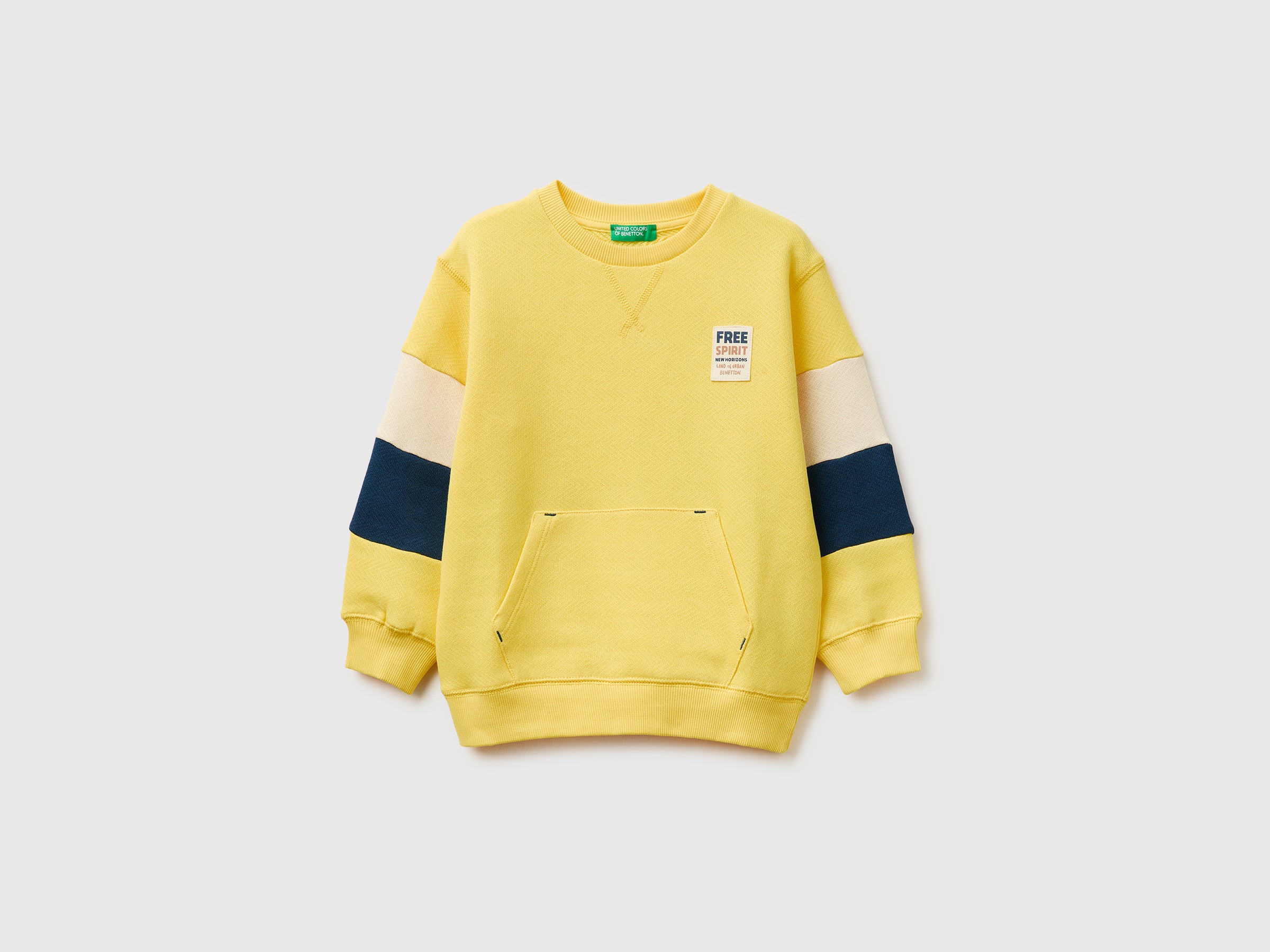 Sweat-shirt à blocs de couleur fermés Sweat-shirt à blocs de couleur fermés