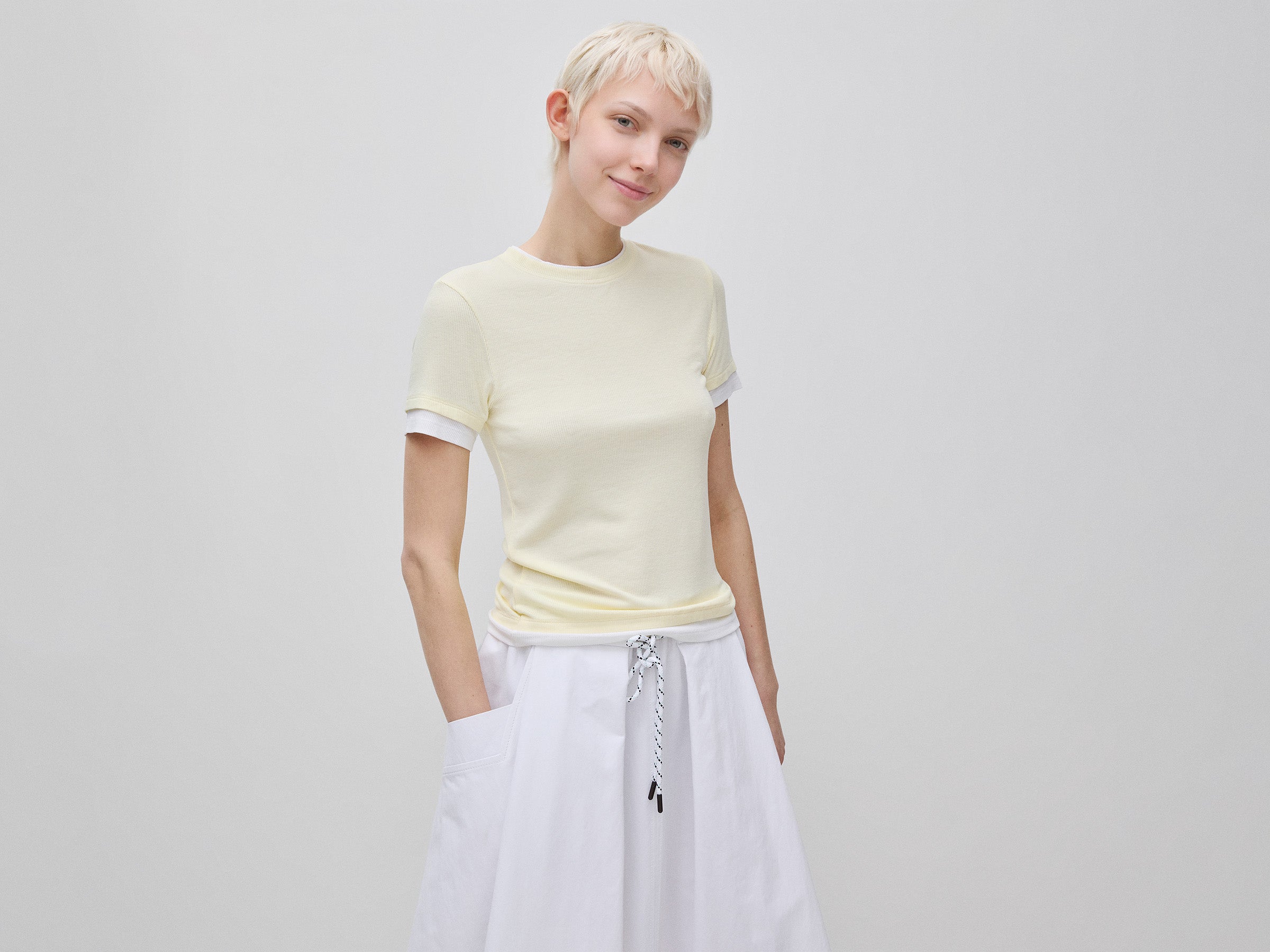 T-shirt côtelé coupe ajustée T-shirt côtelé coupe ajustée