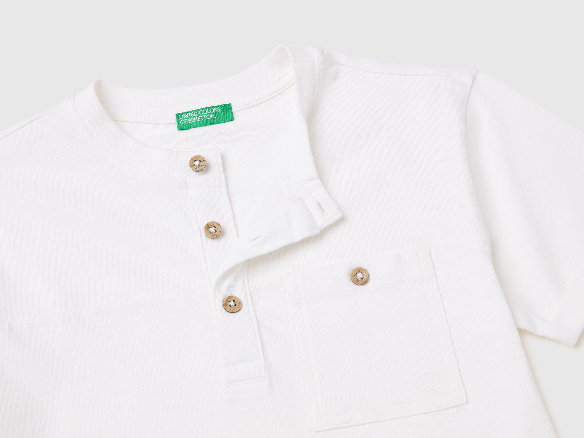 T-shirt Henley en mélange de lin – Image 3
