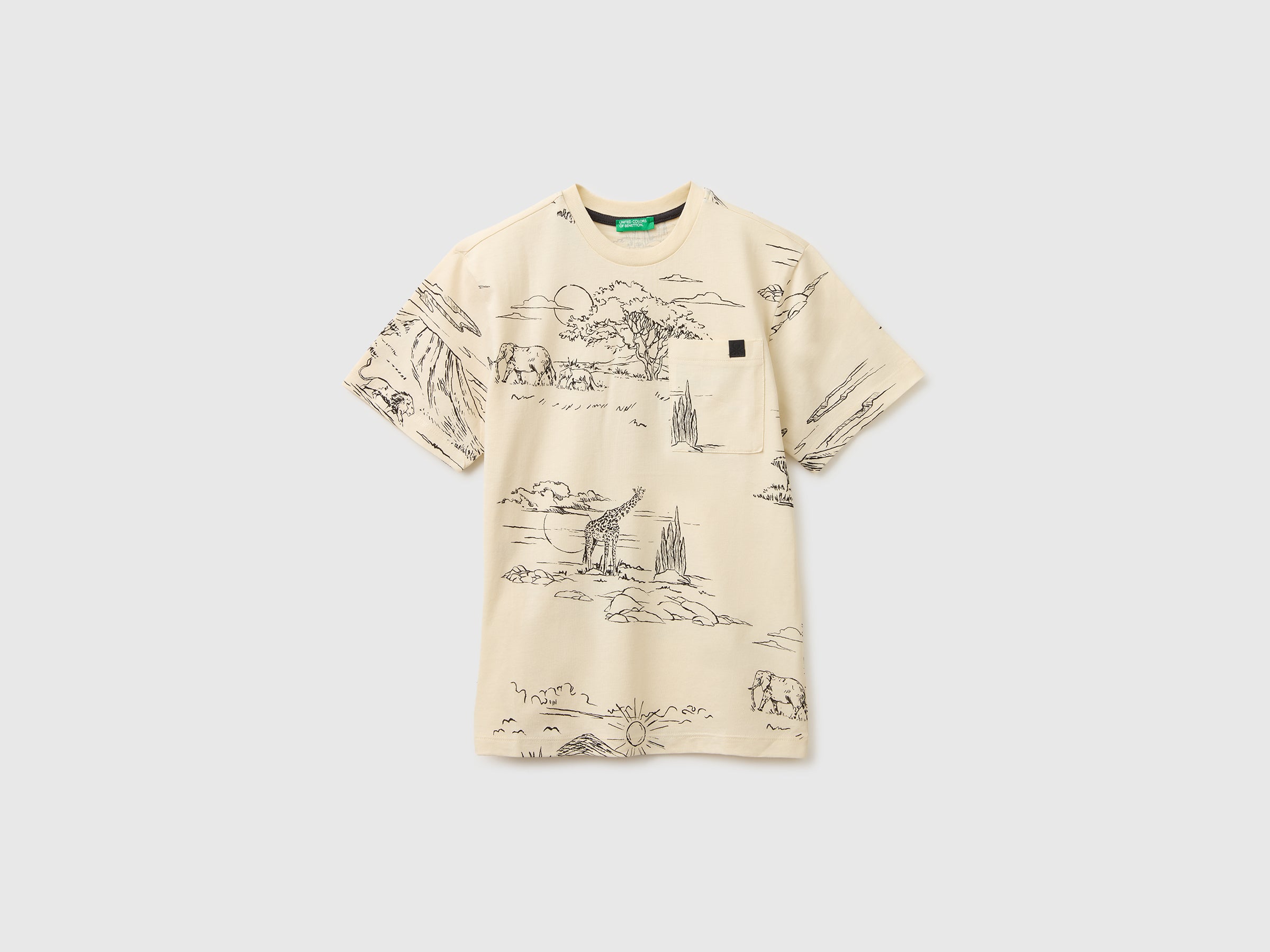 T-shirt imprimé avec poche T-shirt imprimé avec poche