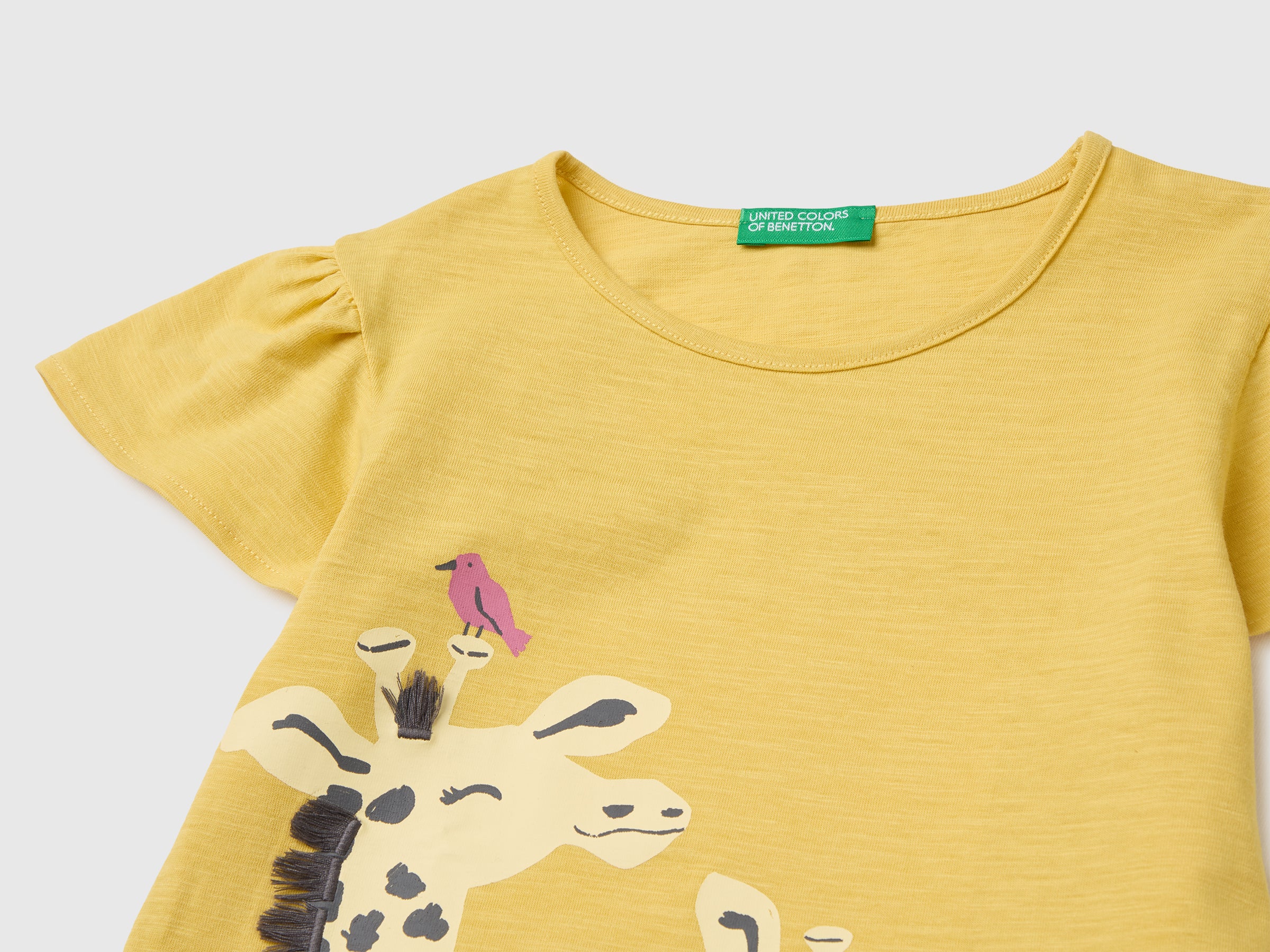 T-shirt with giraffe print T-shirt with giraffe print