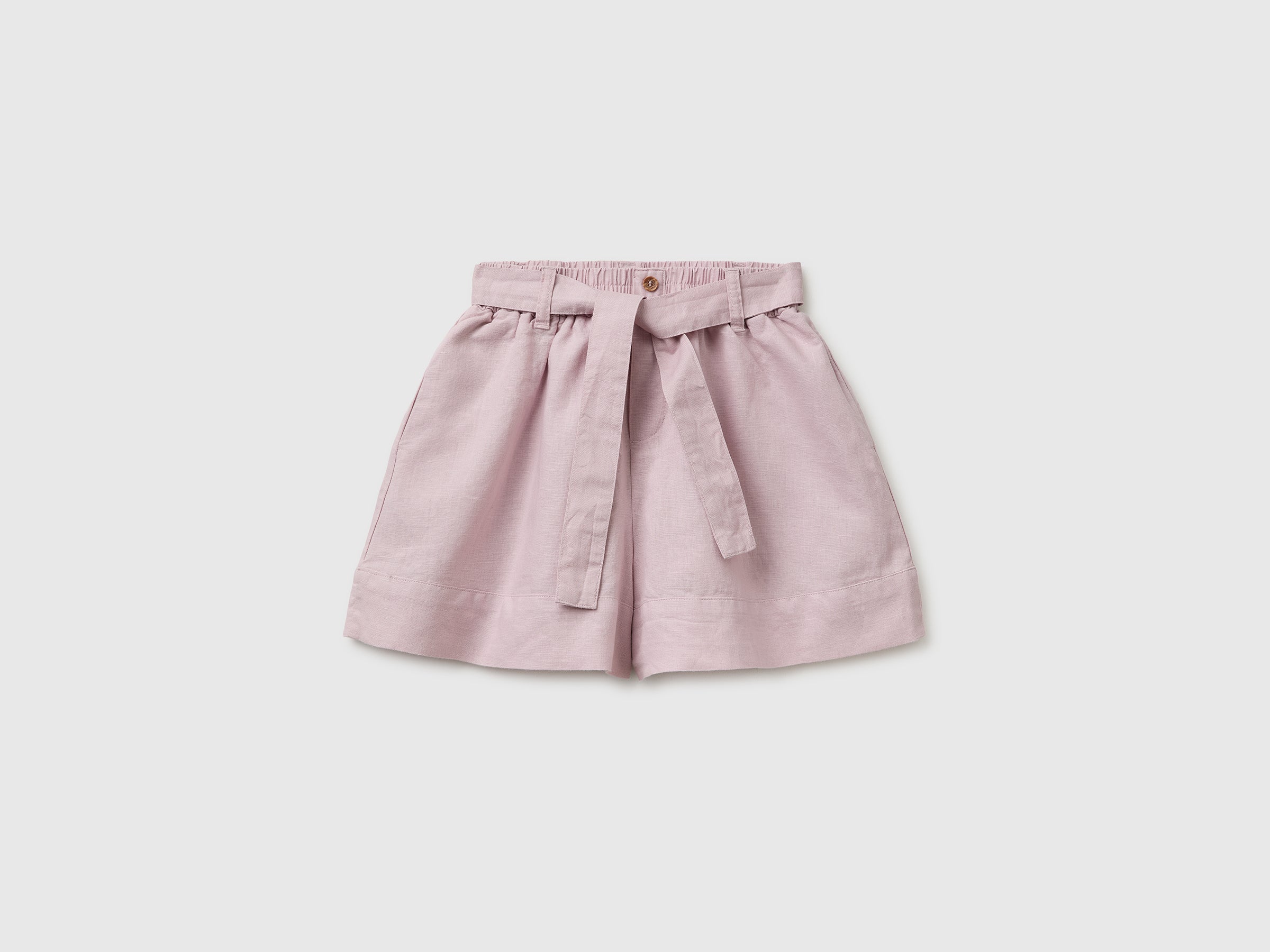 Short en lin mélangé avec ceinture Short en lin mélangé avec ceinture