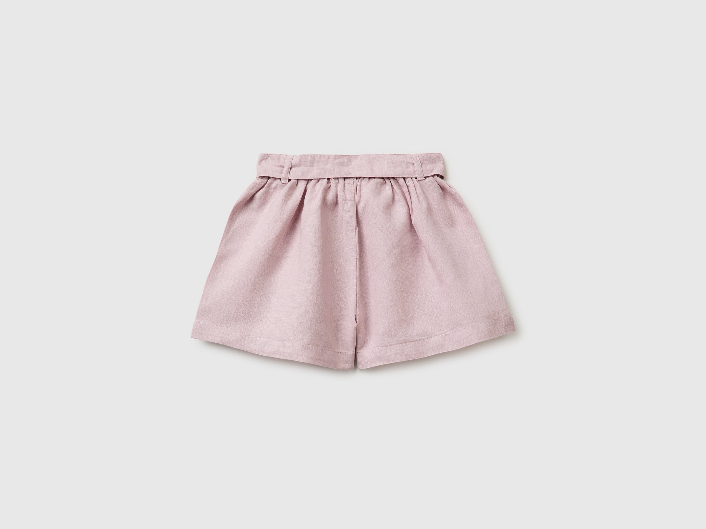 Short en lin mélangé avec ceinture – Image 2