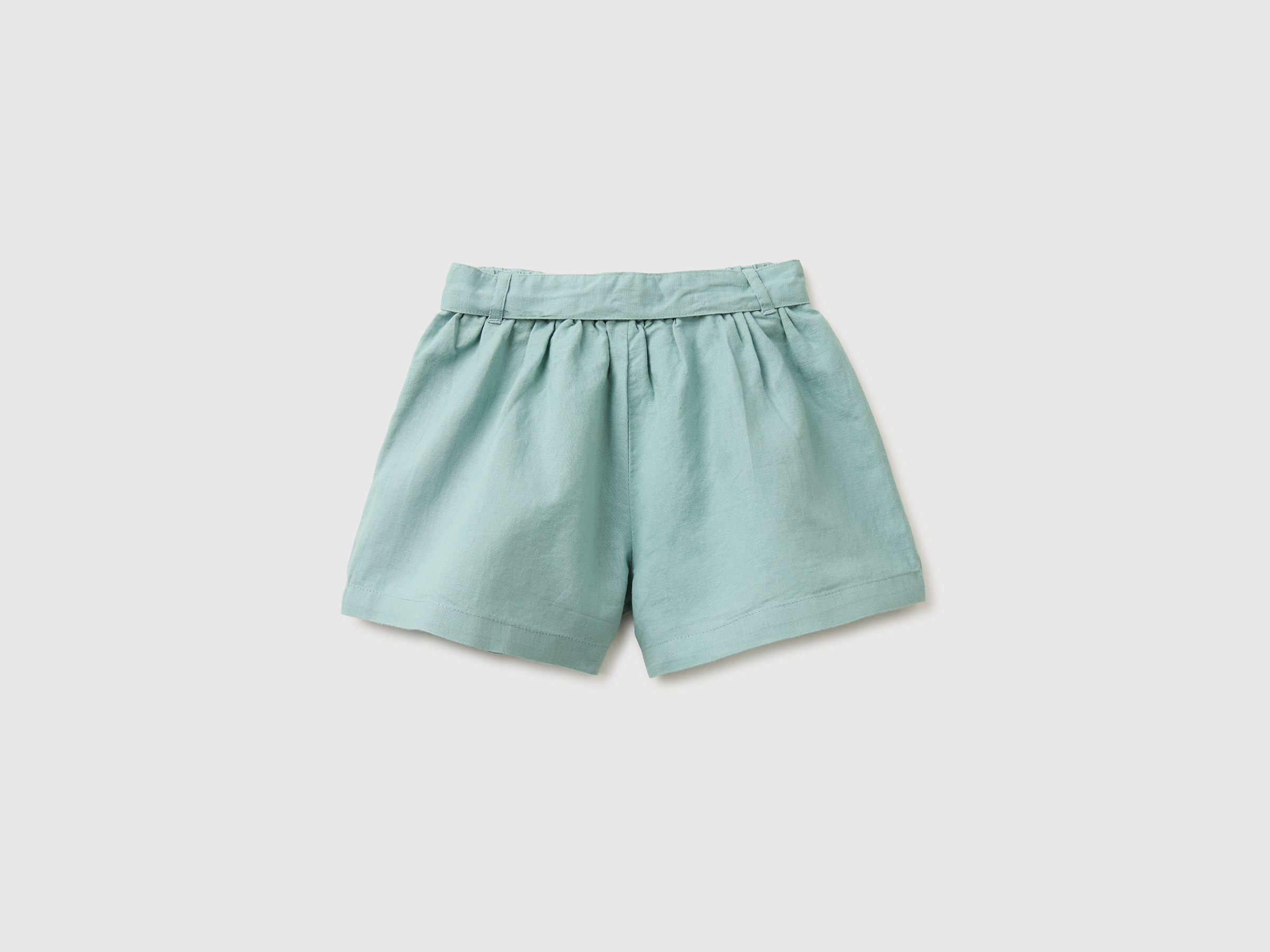 Short en lin mélangé avec ceinture – Image 2