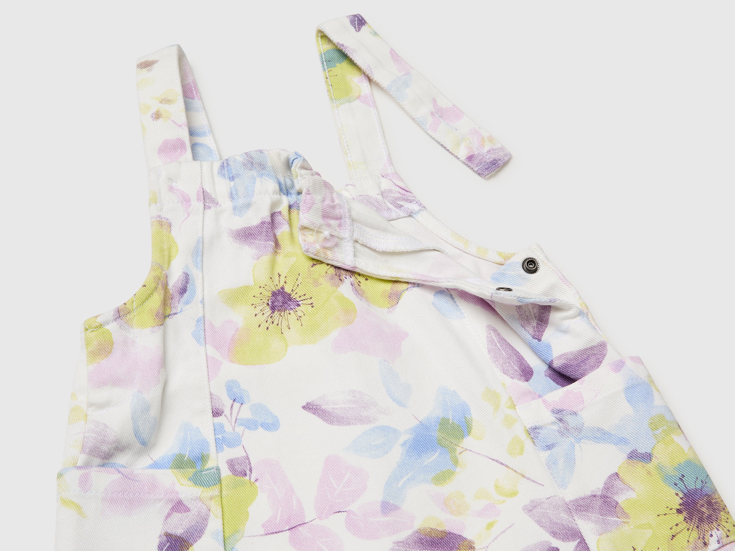 Robe salopette à fleurs – Image 3
