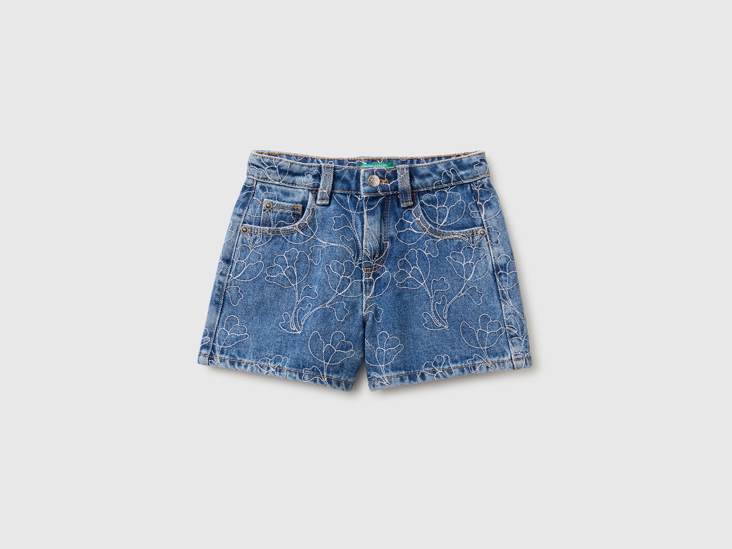 Short en jean brodé Short en jean brodé